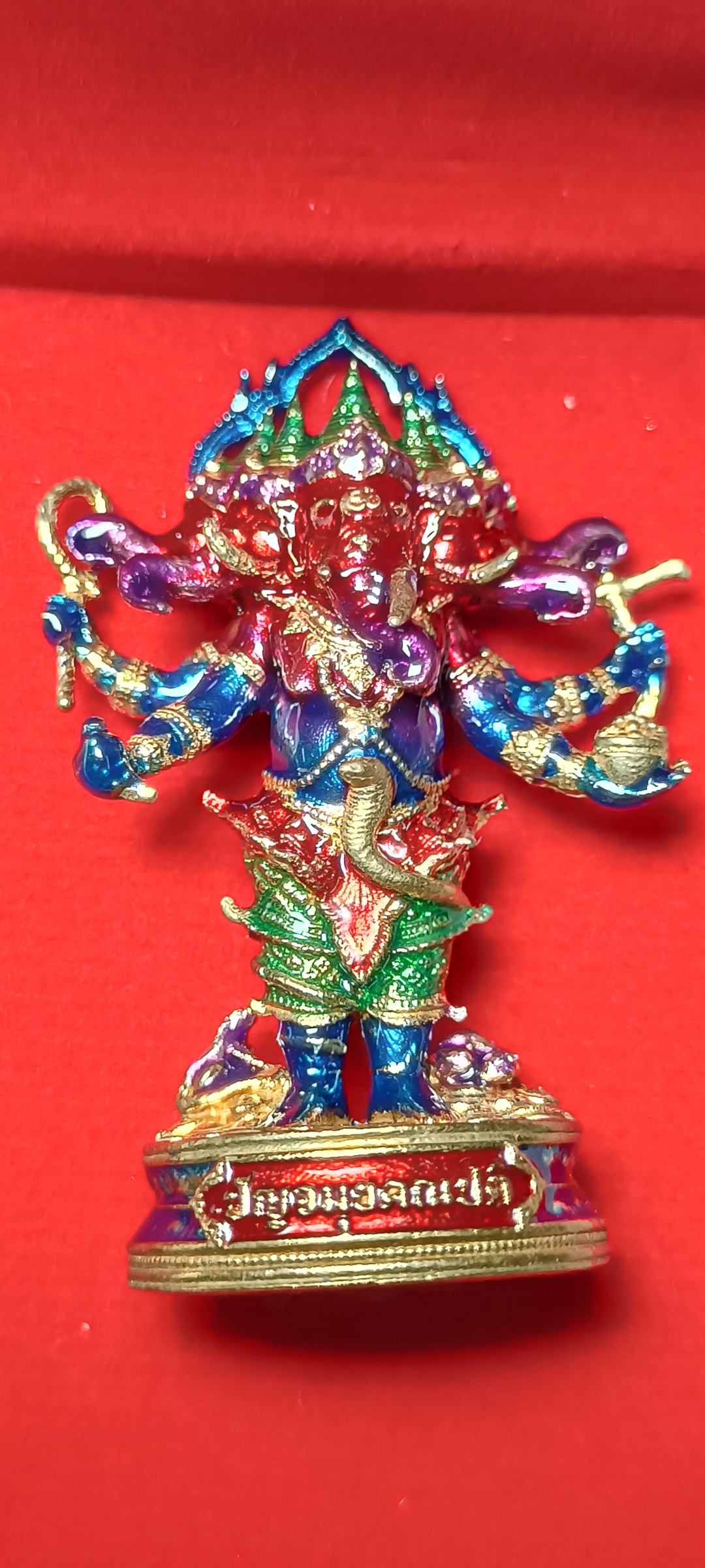 พระพิฆเนศ ๕ เศียร ปางปัญจมุขคณปติ มหาชัยชนะ พระครูธีรธรรมวงศ์(พระอาจารย์เลี้ยง ธีรวโร) วัดจอมเกษ ต.ขยาย จ.อยุธยา ปี 2567 หมายเลข ๑๘ เนื้อนวะ