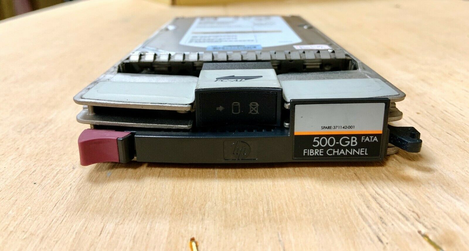 HP Storage Works EVA 500GB FATA Hard Disk Drive 40Pin 2GBit // TRAY 371142-001 / GPN 370794-001 / HDD 370789-001 / NB50058855 / ST3500071FC (Used) // สินค้ารับประกัน โดย บริษัท อะไหล่เซิร์ฟเวอร์ จำกัด