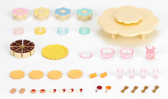 ซิลวาเนียน ชุดโต๊ะปาร์ตี้ลายดอกไม้ Sylvanian Families Nursery Party Set