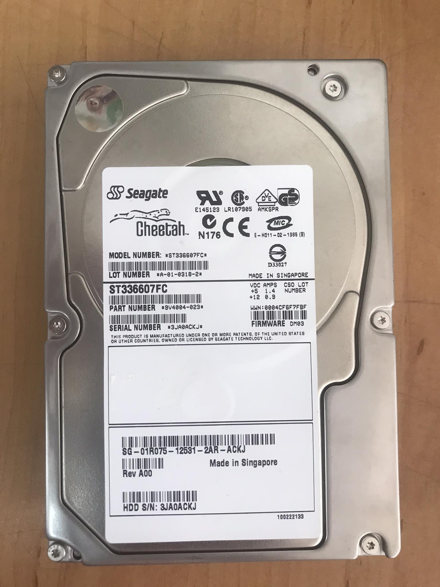 Dell / SEAGATE 36GB 10000RPM Fibre Channel 2Gb/s 8MB Cache 3.5-Inch Hard Drive // 01R075 / ST336607FC (Used) // สินค้ารับประกัน โดย บริษัท อะไหล่เซิร์ฟเวอร์ จำกัด
