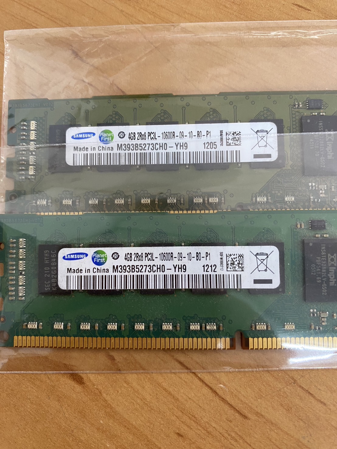 Hynix / Samsung / Micron 4GB 2Rx8 PC3L-10600R DDR3 1333Mhz ECC REG // M393B5273CH0-YH9 / MT18KSF51272PDZ-1G4 / HMT351R7BFR8A-H9 (USED) สินค้ารับประกัน โดย บริษัท อะไหล่เซิร์ฟเวอร์ จำกัด