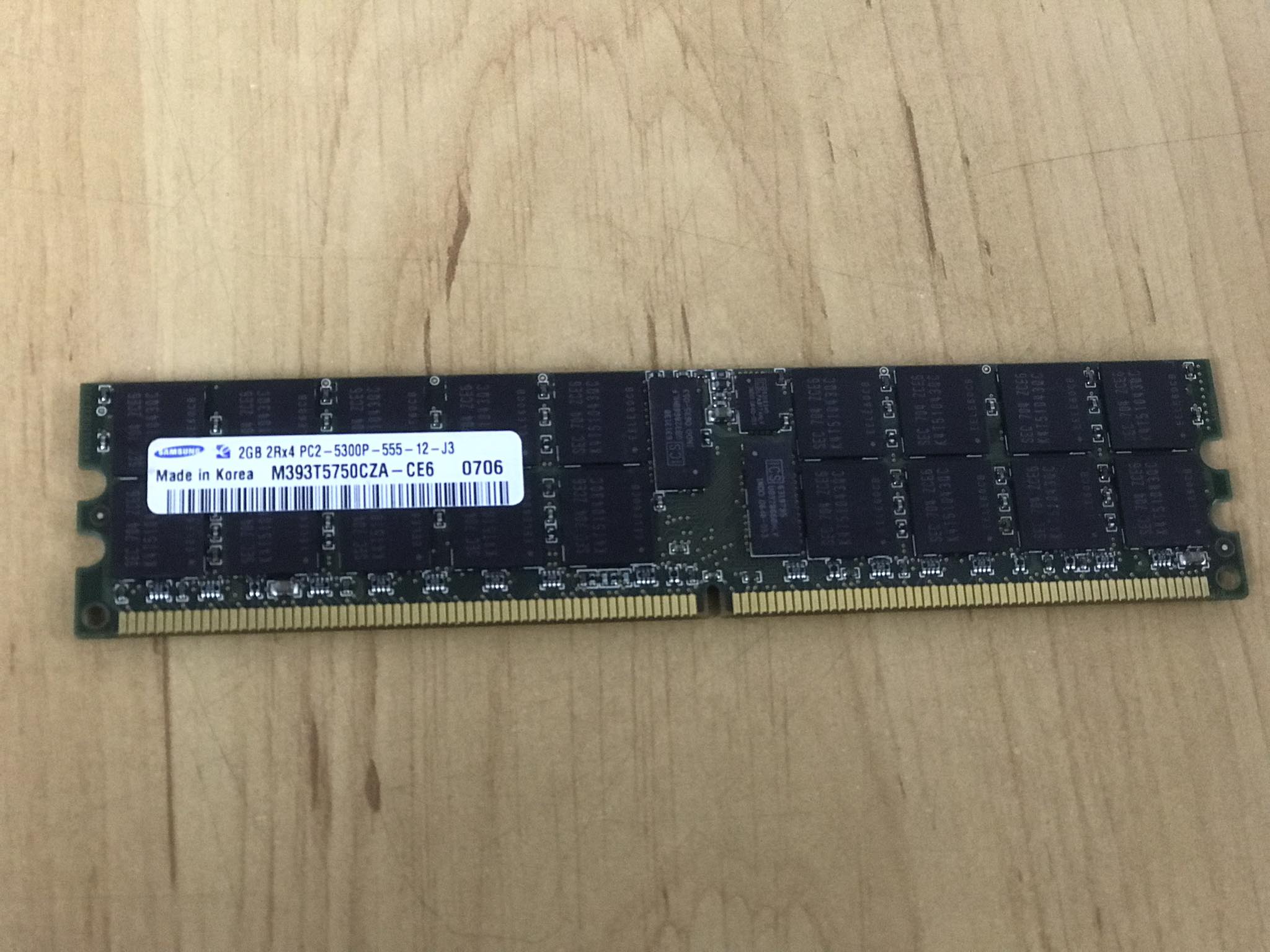Samsung 2GB 2Rx4 PC2-5300P DDR2 Memory / M393T5750CZA-CE6 / 2GB PC2-5300P (Used) // สินค้ารับประกัน โดย บริษัท อะไหล่เซิร์ฟเวอร์ จำกัด