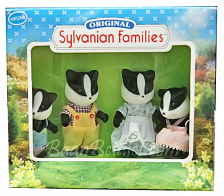 [SOLD OUT] ครอบครัวซิลวาเนียน..อันเดอร์วูดแบดเจอร์ 4 ตัว (UK) Sylvanian Families Underwood Badger Family V3%