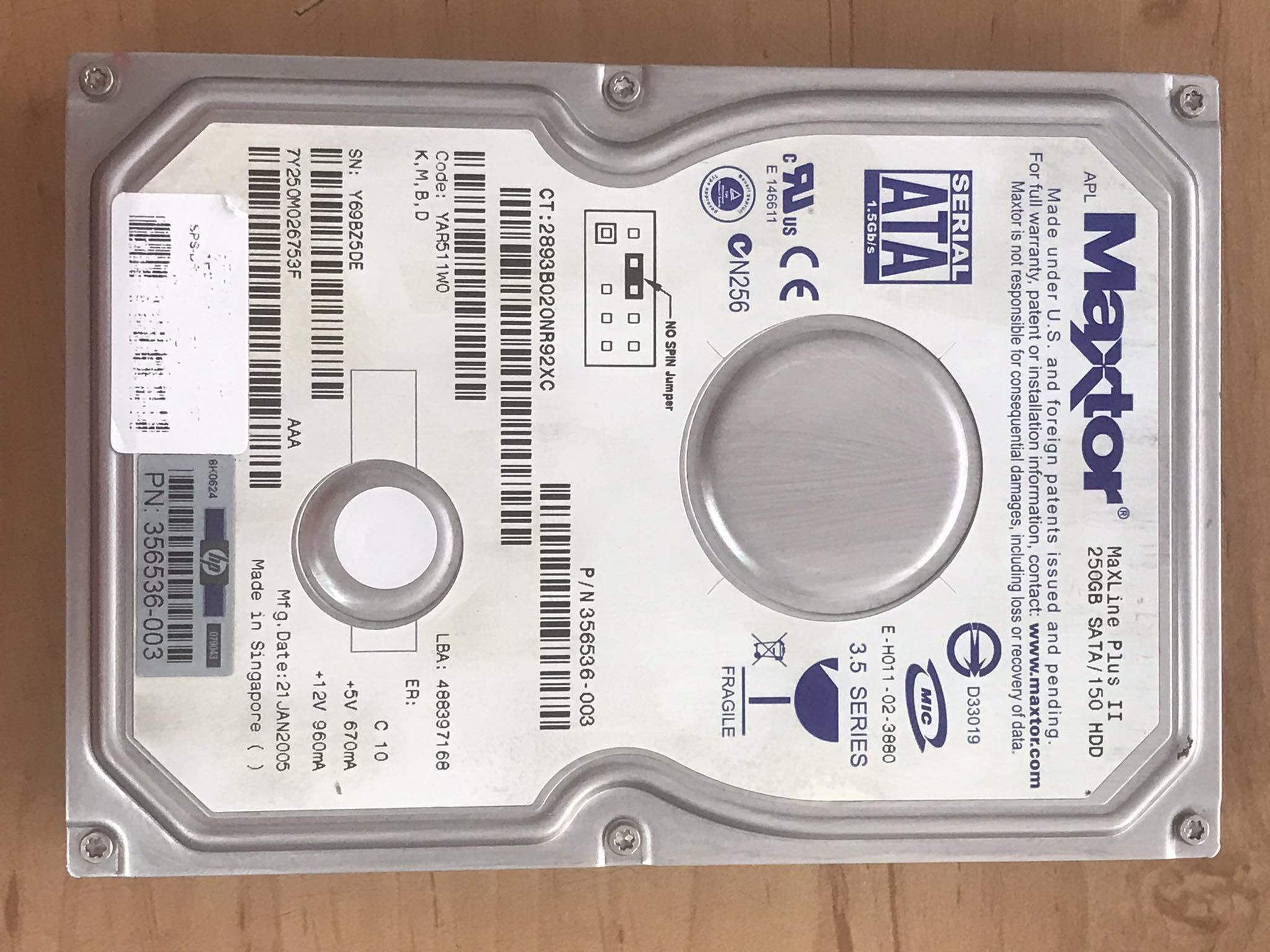 HP / Maxtor 250GB 7.2K Sata 1.5 Gbps 3.5 "Hard Disk // 356536-003 YAR511W0 353044-001 (Used) // สินค้ารับประกัน โดย บริษัท อะไหล่เซิร์ฟเวอร์ จำกัด