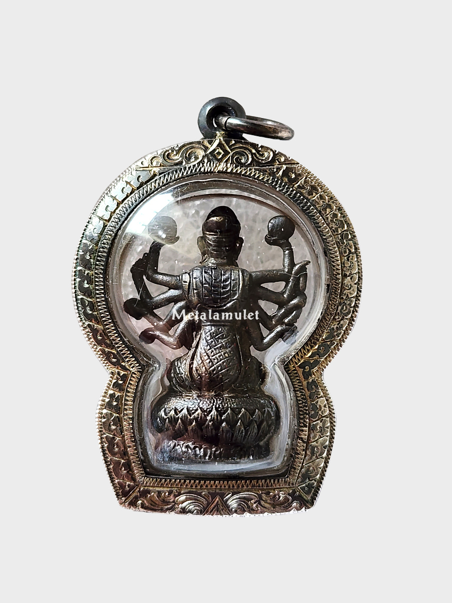 พระโพธิสัตว์กวนอิมพันมือ