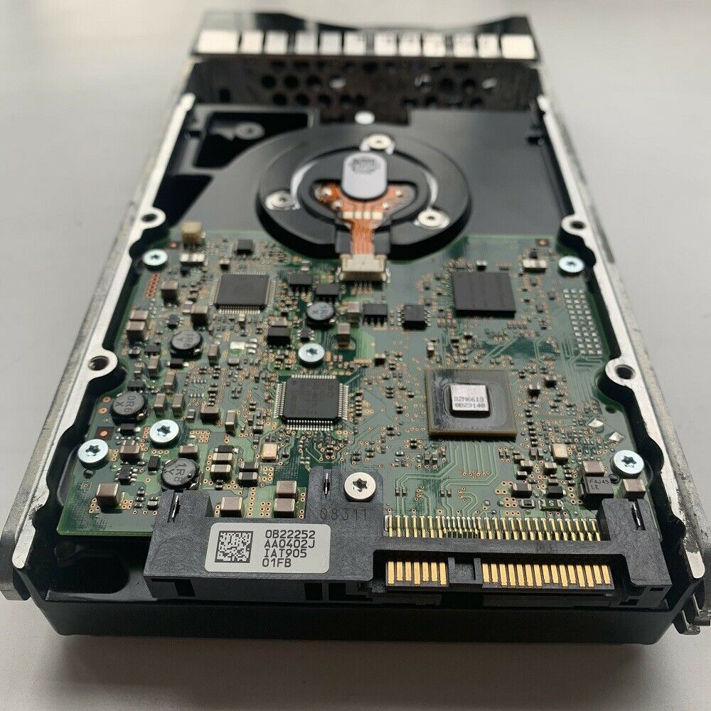 (New in Box) IBM 300GB 15K RPM 3G SAS LFF 3.5" Hard Drive W/TRAY // 43X0805, 42C0242, 43X0802, ST3300655SS, 9Z1066-039 // สินค้ารับประกัน โดย บริษัท อะไหล่เซิร์ฟเวอร์ จำกัด