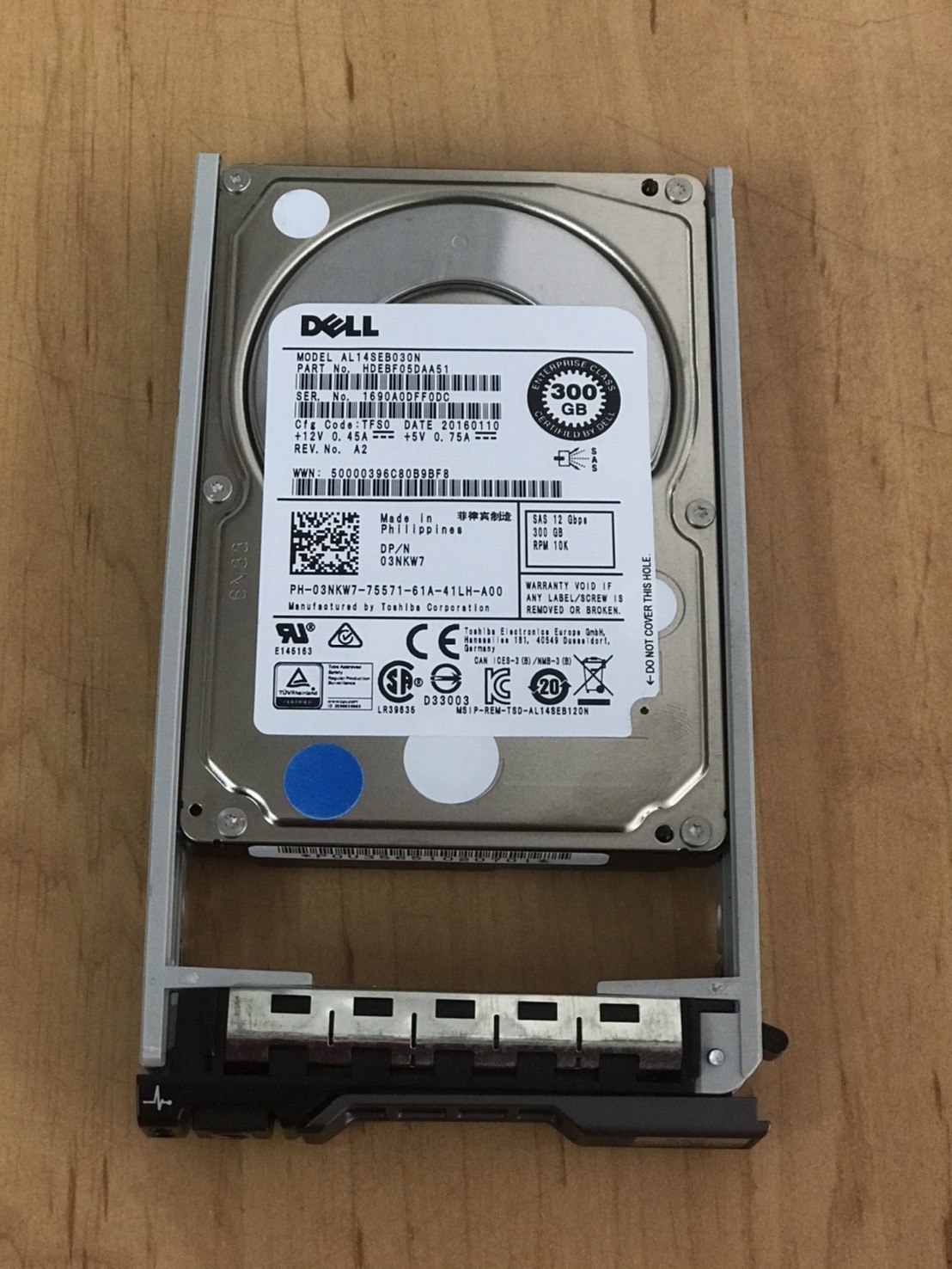 Dell 300GB 10K 12G SAS 2.5" HDD Hard Drive SFF // 03NKW7 / AL14SEB030N (Used) // สินค้ารับประกัน โดย บริษัท อะไหล่เซิร์ฟเวอร์ จำกัด