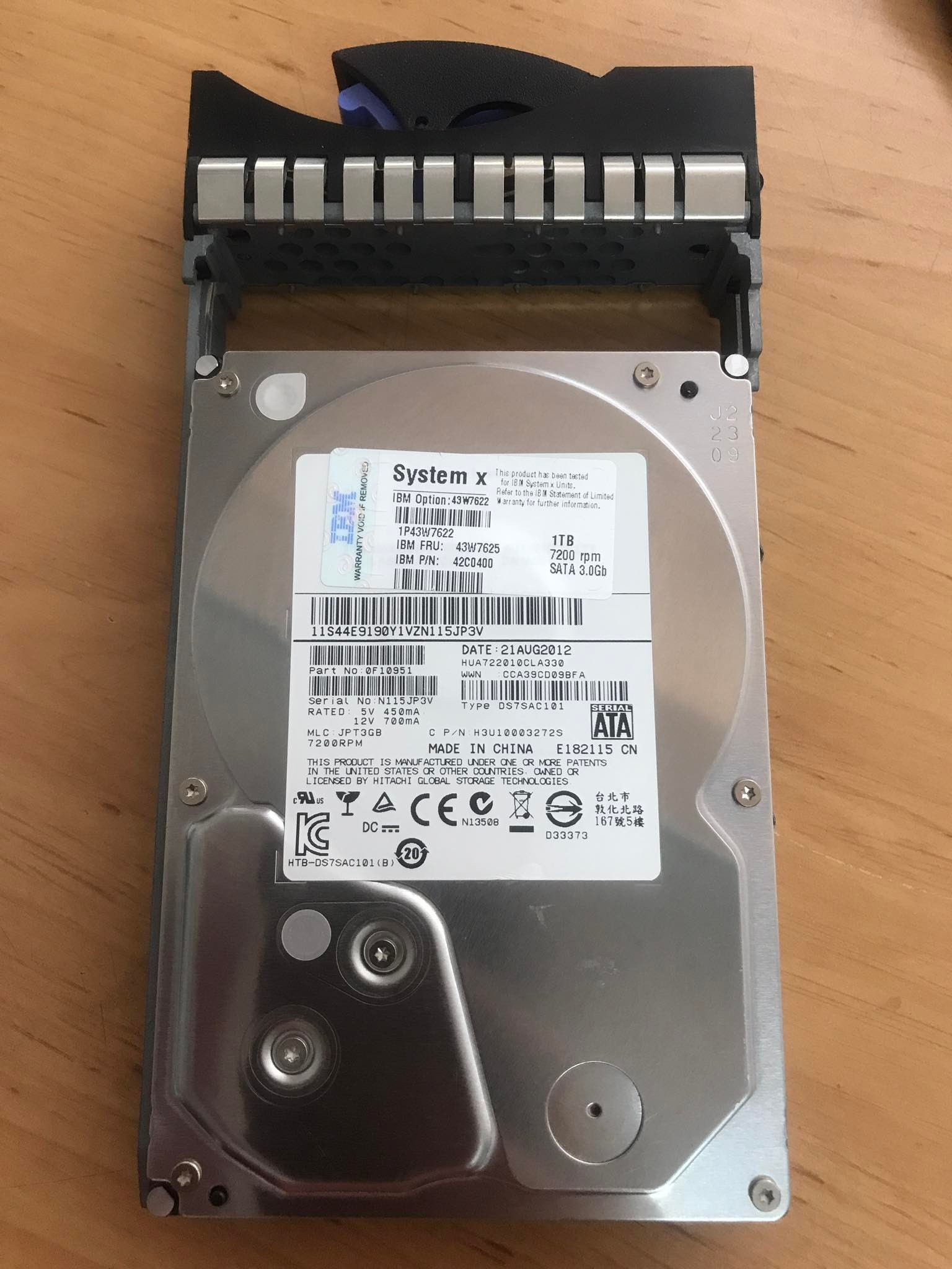 IBM System X 1TB 7.2K SATA 3.5" 3G Hard Disk // 43W7625 / 42C0400 / 43W7622 (Used) // สินค้ารับประกัน โดย บริษัท อะไหล่เซิร์ฟเวอร์ จำกัด