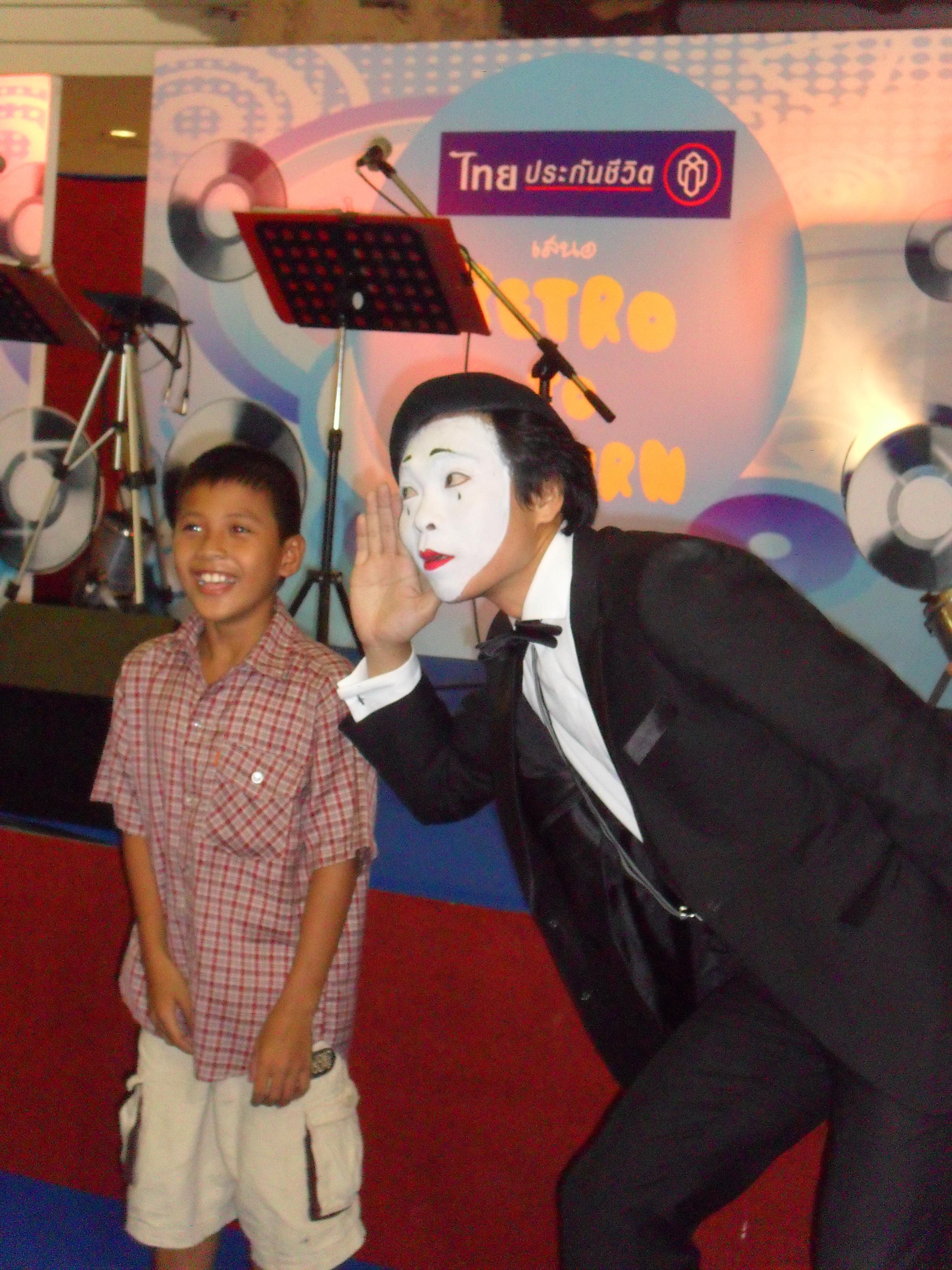 ละครใบ้,หุ่นนิ่ง Mime & Robot