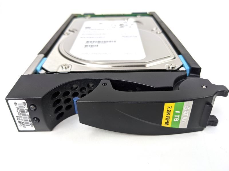 EMC 1TB 7.2K SATA Fiber Channel 3.5in Hard disk // EMC TRAY 005049258 EMC 118032685 Seagate ST31000524NS 9JW154-090 (Used) // สินค้ารับประกัน โดย บริษัท อะไหล่เซิร์ฟเวอร์ จำกัด
