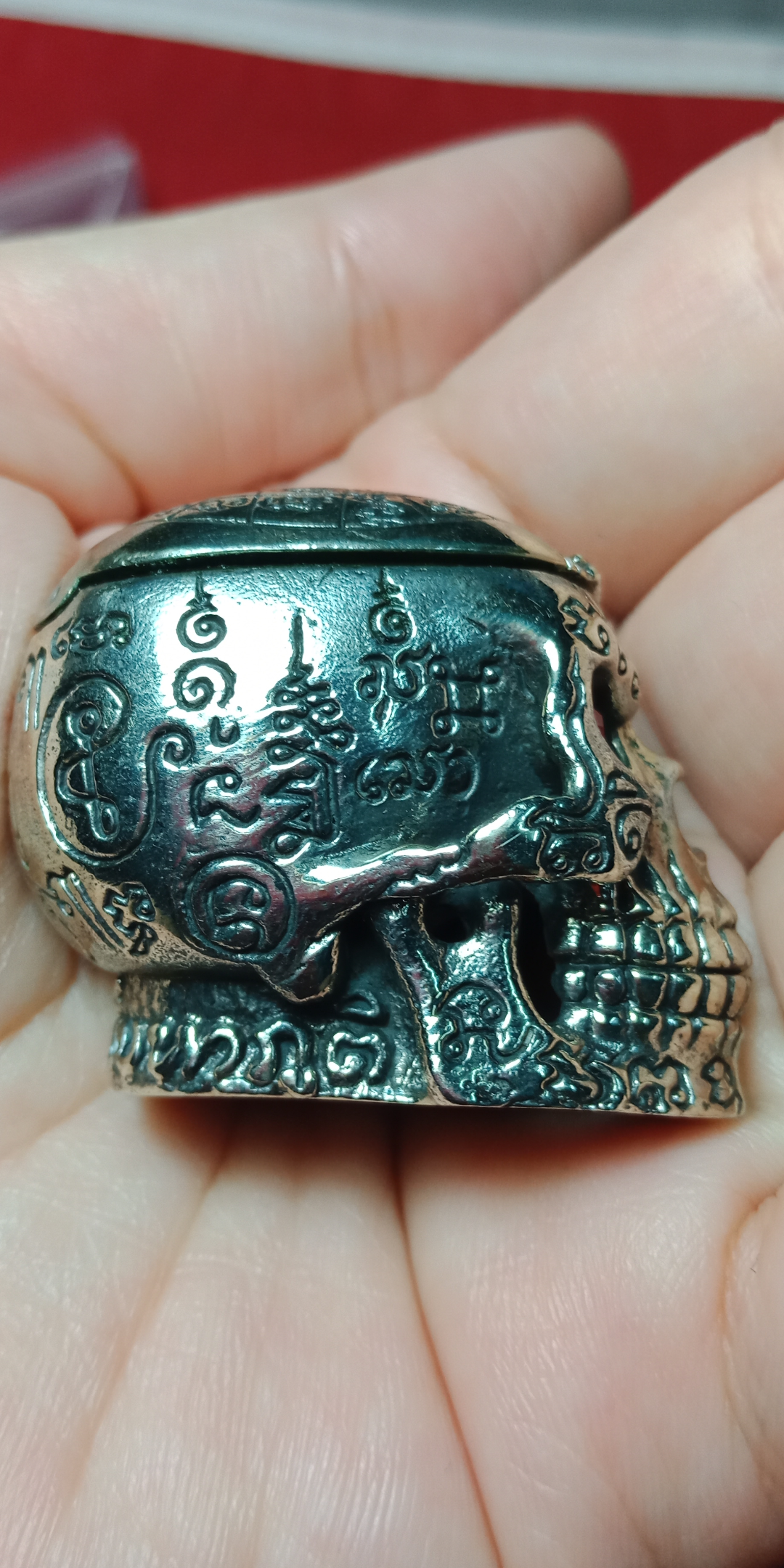 สีผึ้งมนต์เสน่ห์มหาภูติ หลวงปู่ครูบาธรรมมุนี จ.มหาสารคาม