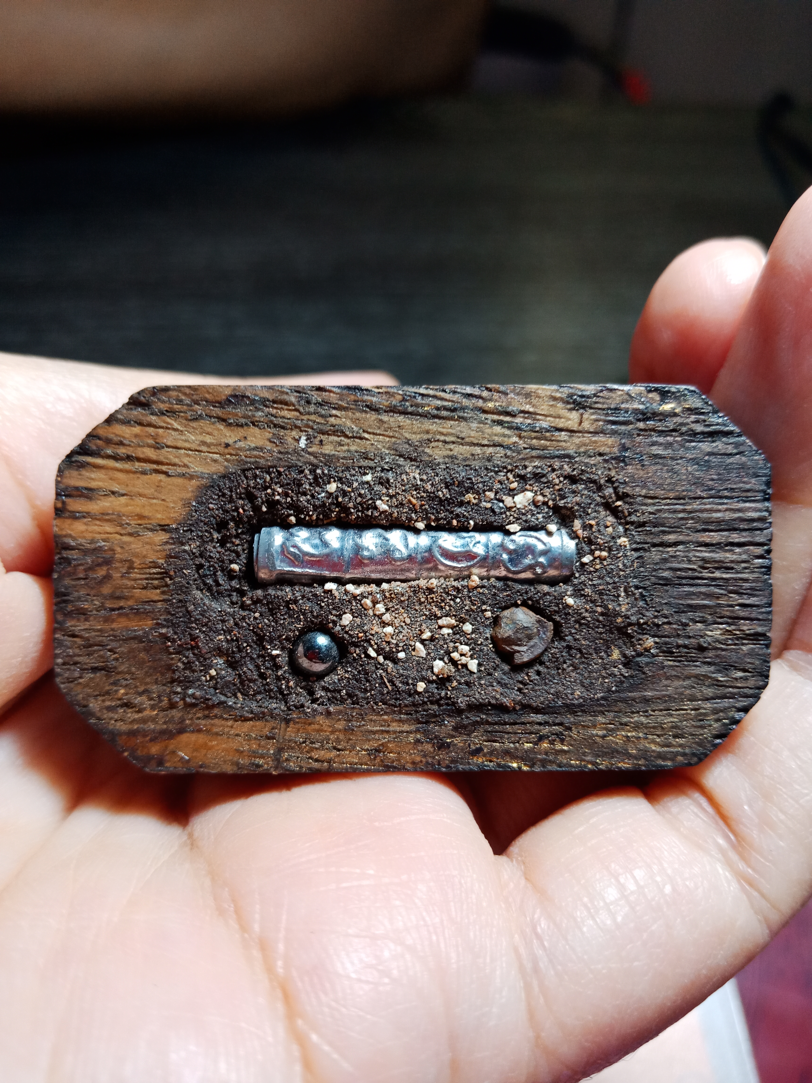 หุ่นพยนต์ หมื่นหาญนำโชค(ตัวครู)หลวงปู่เณรแก้ว คัมภีโร