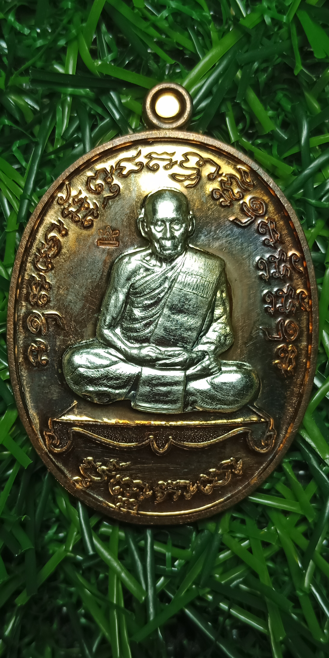 เจริญพร๒ หลวงพ่อพัฒน์ วัดห้วยด้วน เนื้อนวะหน้ากากเงิน (เต็มองค์)