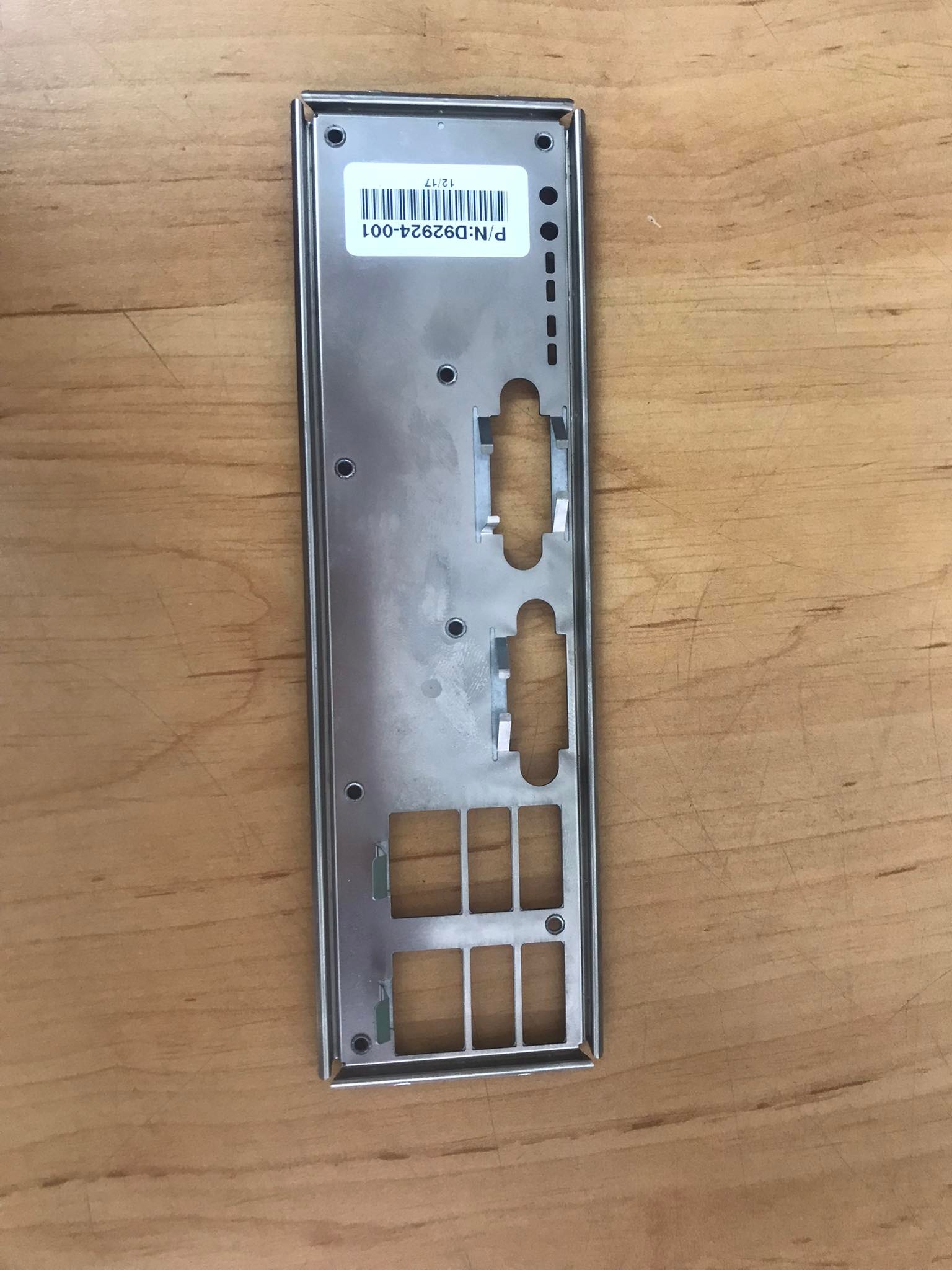 Intel D92924-001 Motherboard I/O Shield Cover S1200BTL S5520HC E98681-352 (Used) // สินค้ารับประกัน โดย บริษัท อะไหล่เซิร์ฟเวอร์ จำกัด