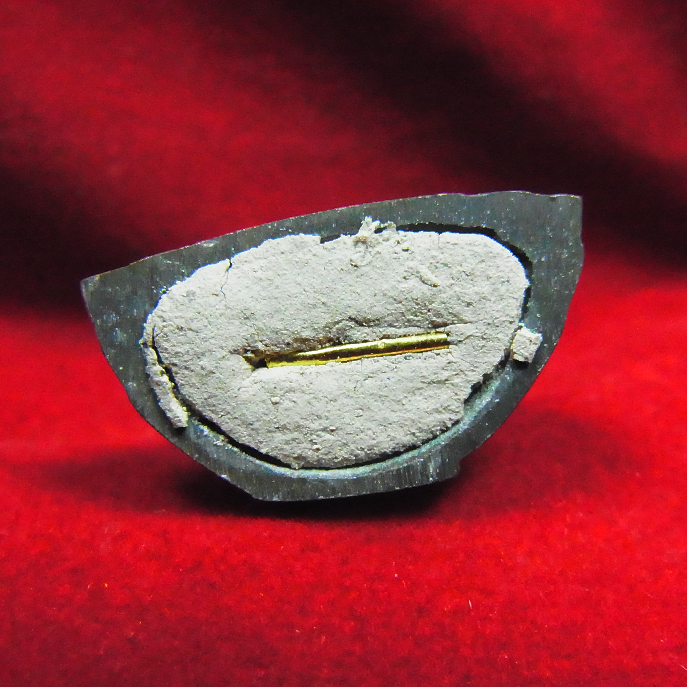 พระผงสมเด็จวัดระฆังและพระกริ่ง รุ่น “141 ปี มหามงคล” จัดสร้างโดยวัดระฆังโฆสิตารามวรมหาวิหาร (คณะ 2) กรุงเทพมหานคร