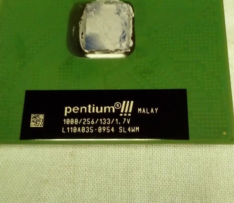 Intel SL4WM PIII Processor 1000/256/133/1.7V
