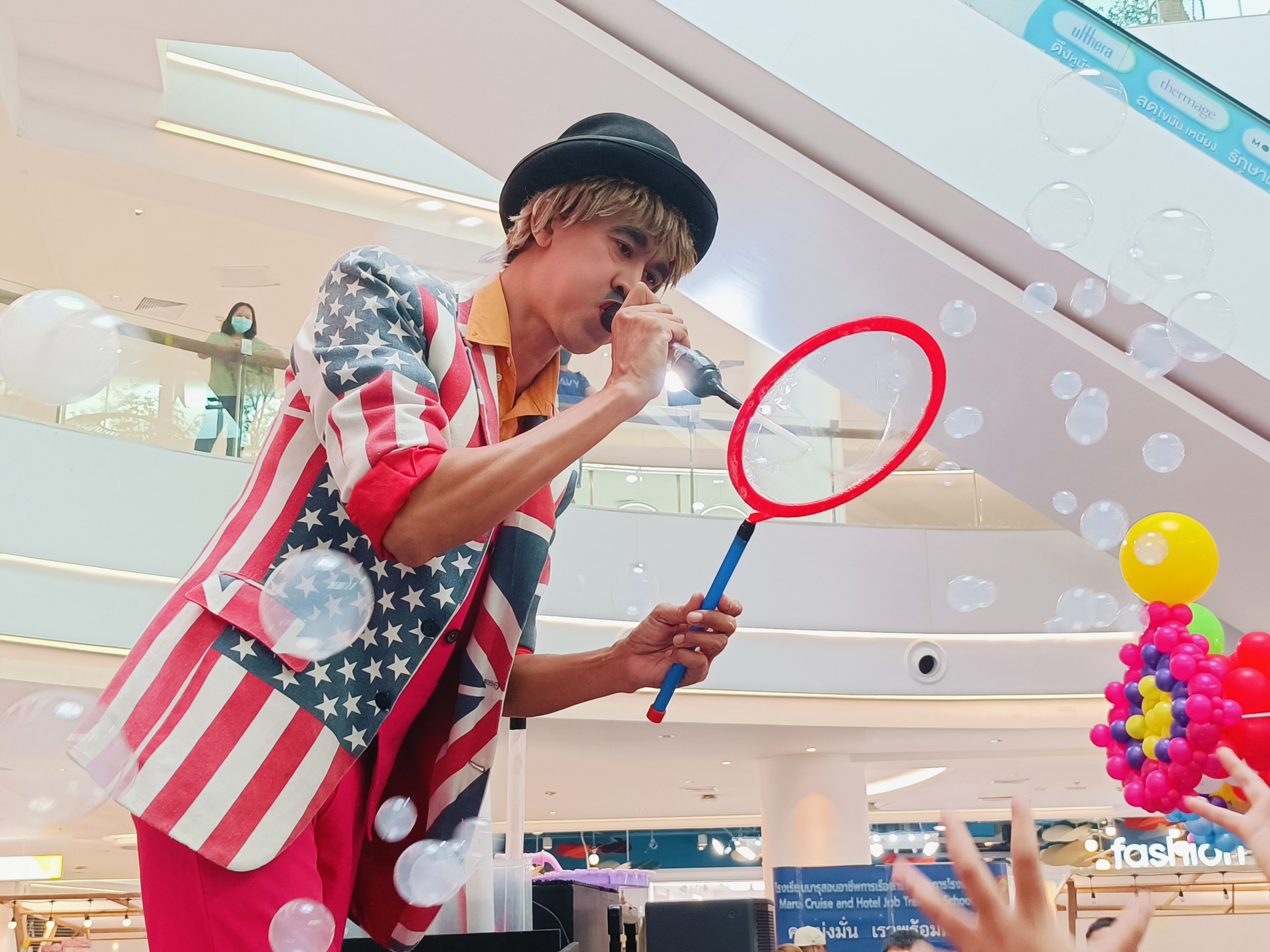 บับเบิลโชว์ Bubbles Show