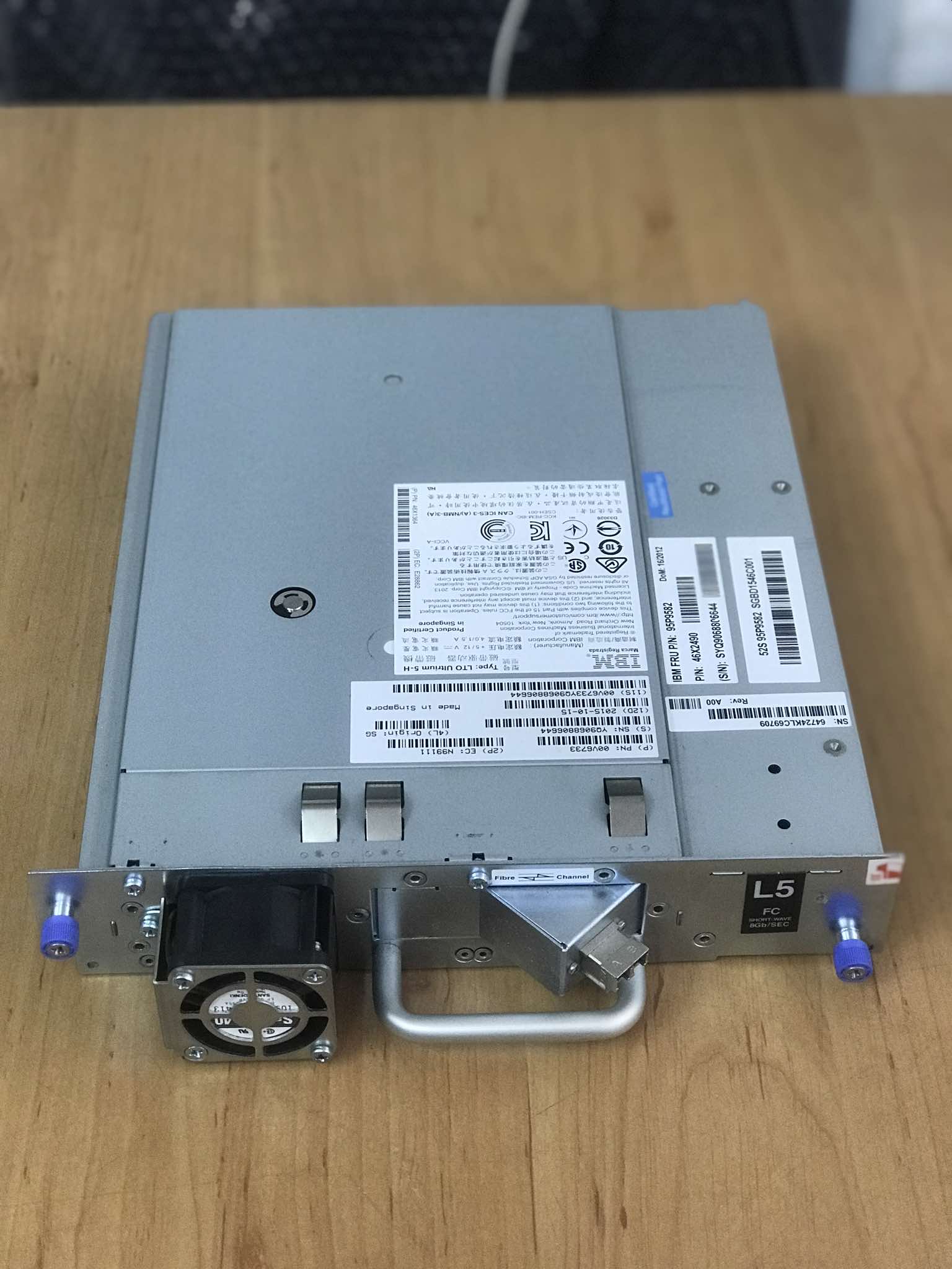 IBM 3573-8248 LTO5 Fibre channel HH Tape Drive FC 8GB // 00V6733, 46X2490, 95P9582 (Used) // สินค้ารับประกัน โดย บริษัท อะไหล่เซิร์ฟเวอร์ จำกัด