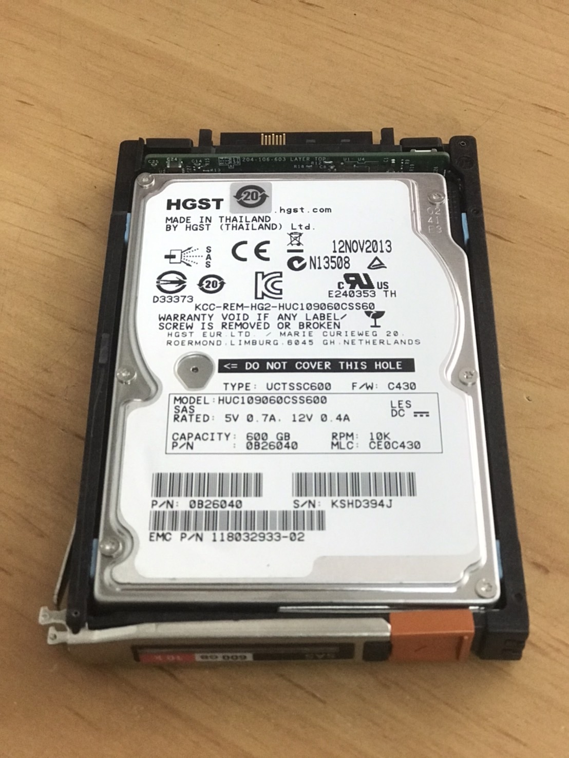 EMC 600GB 10K 6G SAS 2.5" HDD HGST VNX // EMC 005049804 // 118032933-02 // 0B26040 // HUC109060CSS600 (Used) // สินค้ารับประกัน โดย บริษัท อะไหล่เซิร์ฟเวอร์ จำกัด