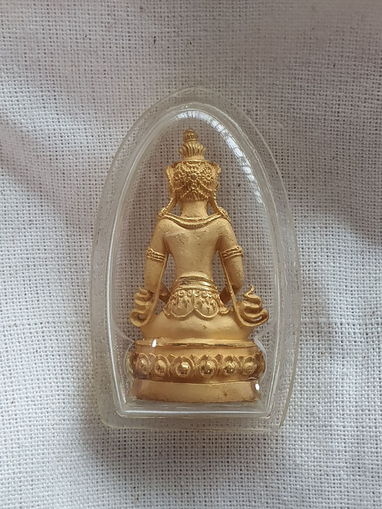 พระกริ่งอวโลกิเตศวร ( เจ้าแม่กวนอิม ) เนื้อเงินชุบทอง