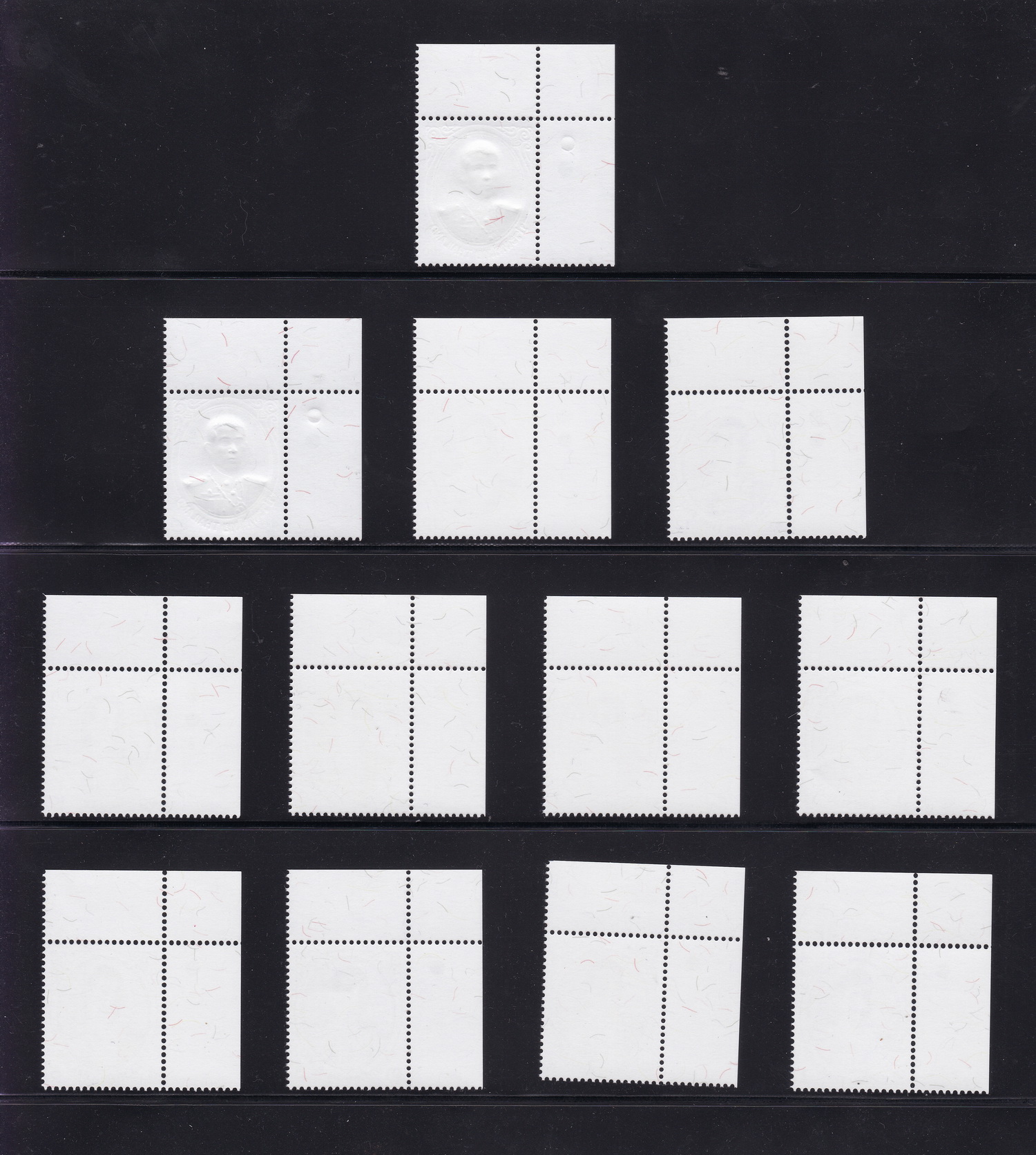 บล็อค 1 แสตมป์พระรูป รัชกาลที่ 10 ครบชุด MNH มุมสี