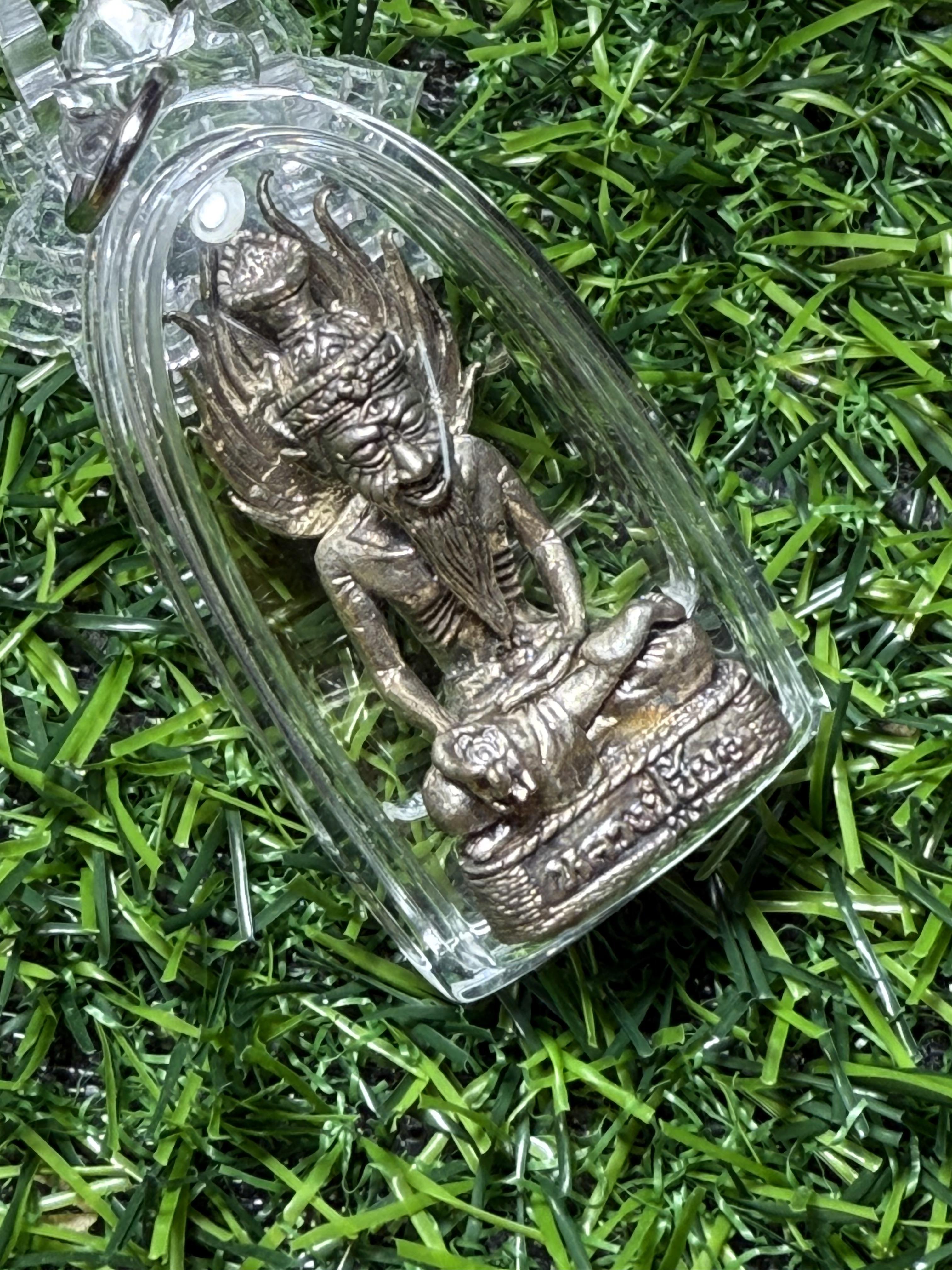 ฤาษีตาไฟหลวงปู่ขุ้ยวัดซับตะเคียน ประกาศิตสะท้านเนื้ออัลปาก้า