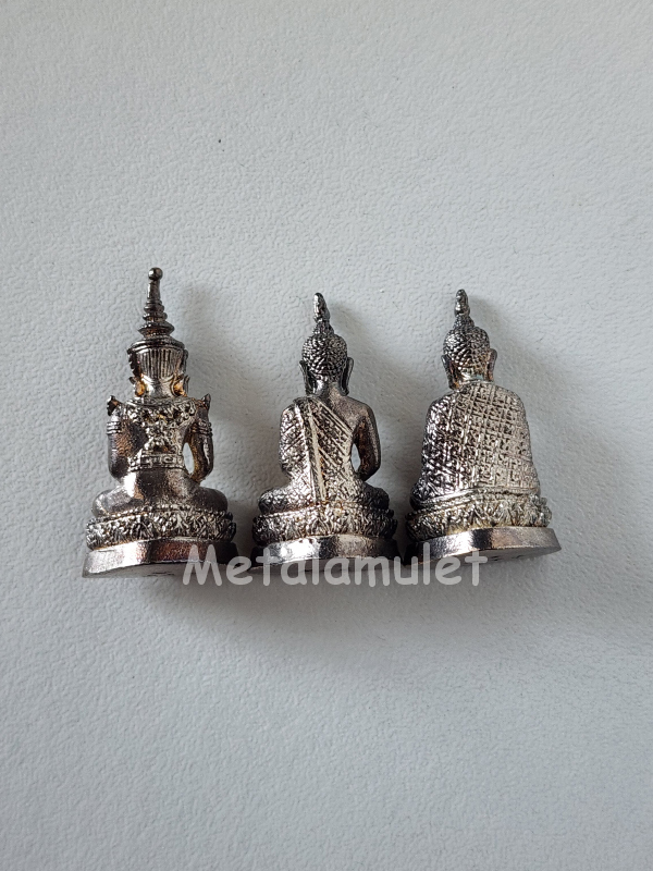 พระแก้วมรกต สามฤดู เนื้อเงิน