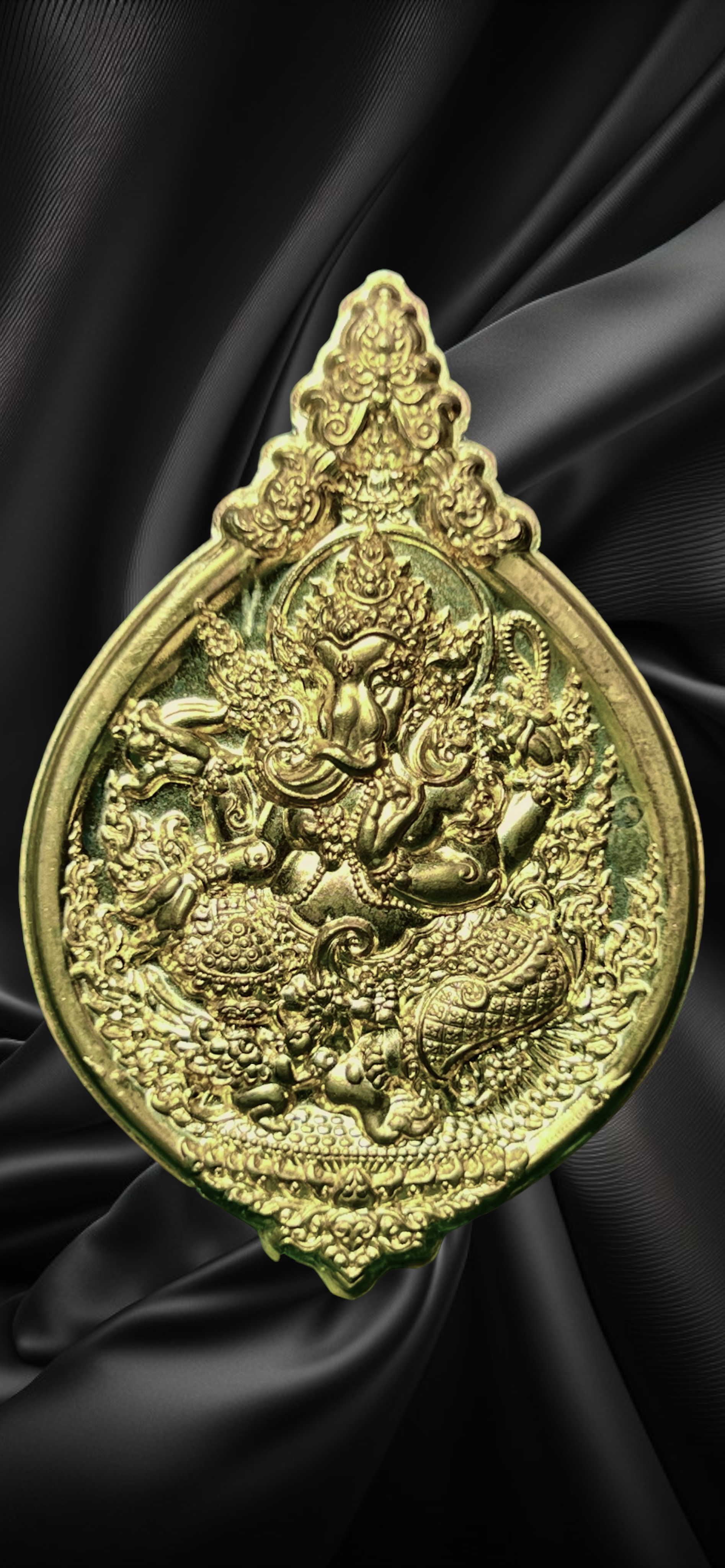 เหรียญพระพิฆเนศ รุ่น สุขสบาย หลวงปู่ยูร วัดหนองป่าหมาก จังหวัดสระแก้ว รายการที่ 8.1 เงินประกบทองระฆังบรรจุกริ่ง(พระพิฆเนศทั้ง 2 หน้า)