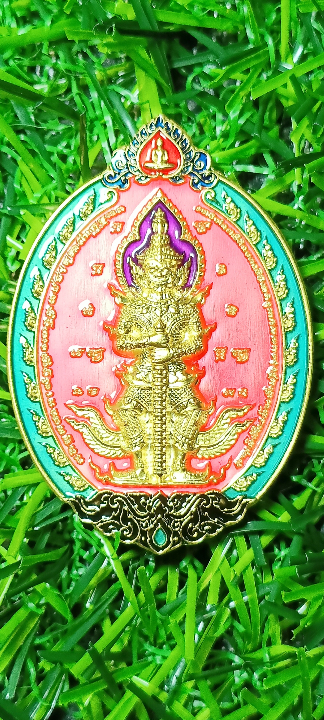 ท้าวเวสสุวรรณ รุ่นเศรษฐีทวีทรัพย์ (ซูตองเป้) หลวงพ่อช้าง วัดจุกเฌอ จ.ฉะเชิงเทรา ปี 2566 รายการที่ 127 เนื้อชุบทองลงยาชมพู พิมพ์ใหญ่