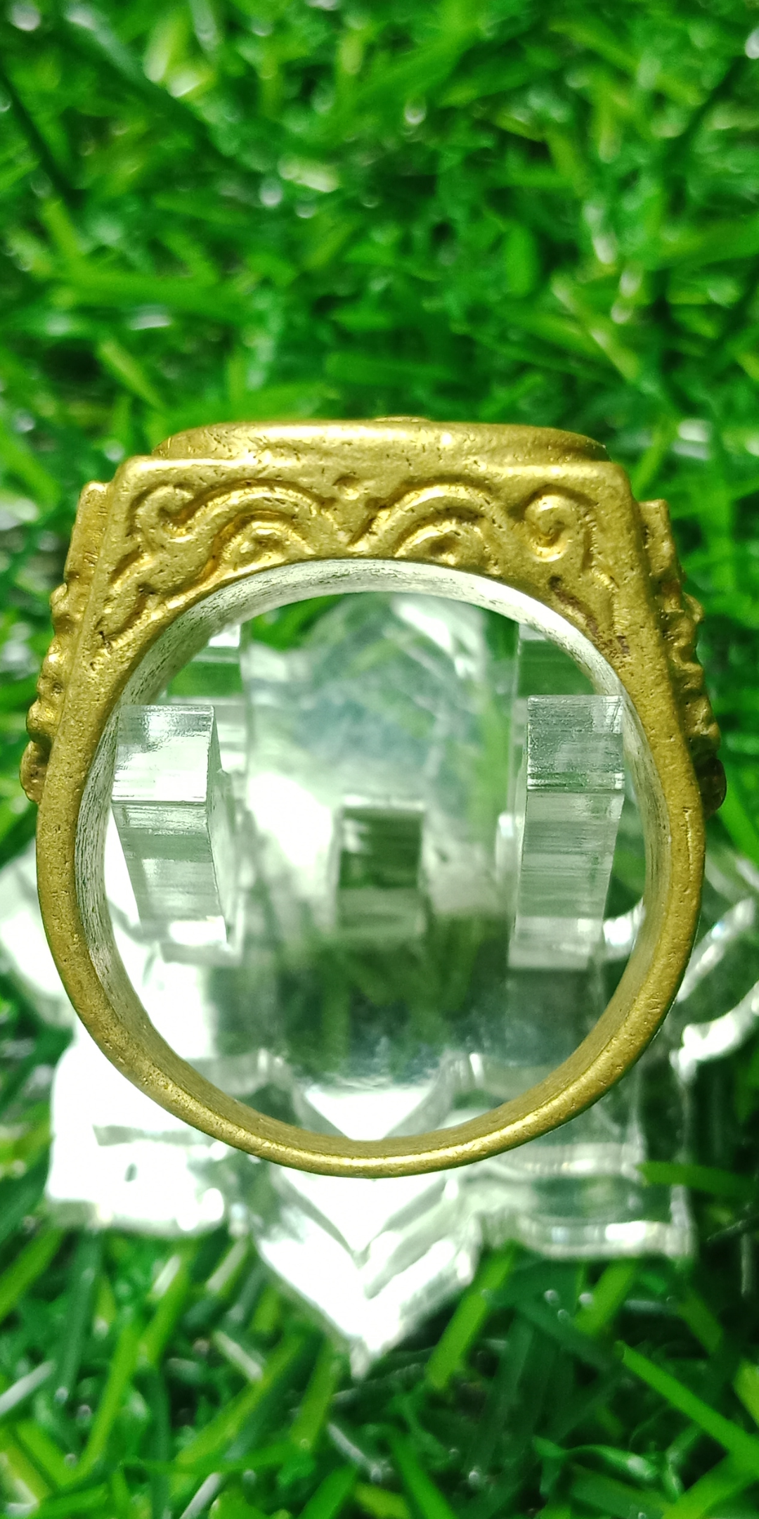 แหวนหล่อ พ พาน หลวงปู่เย็น วัดสระเปรียญ จ.ชัยนาท