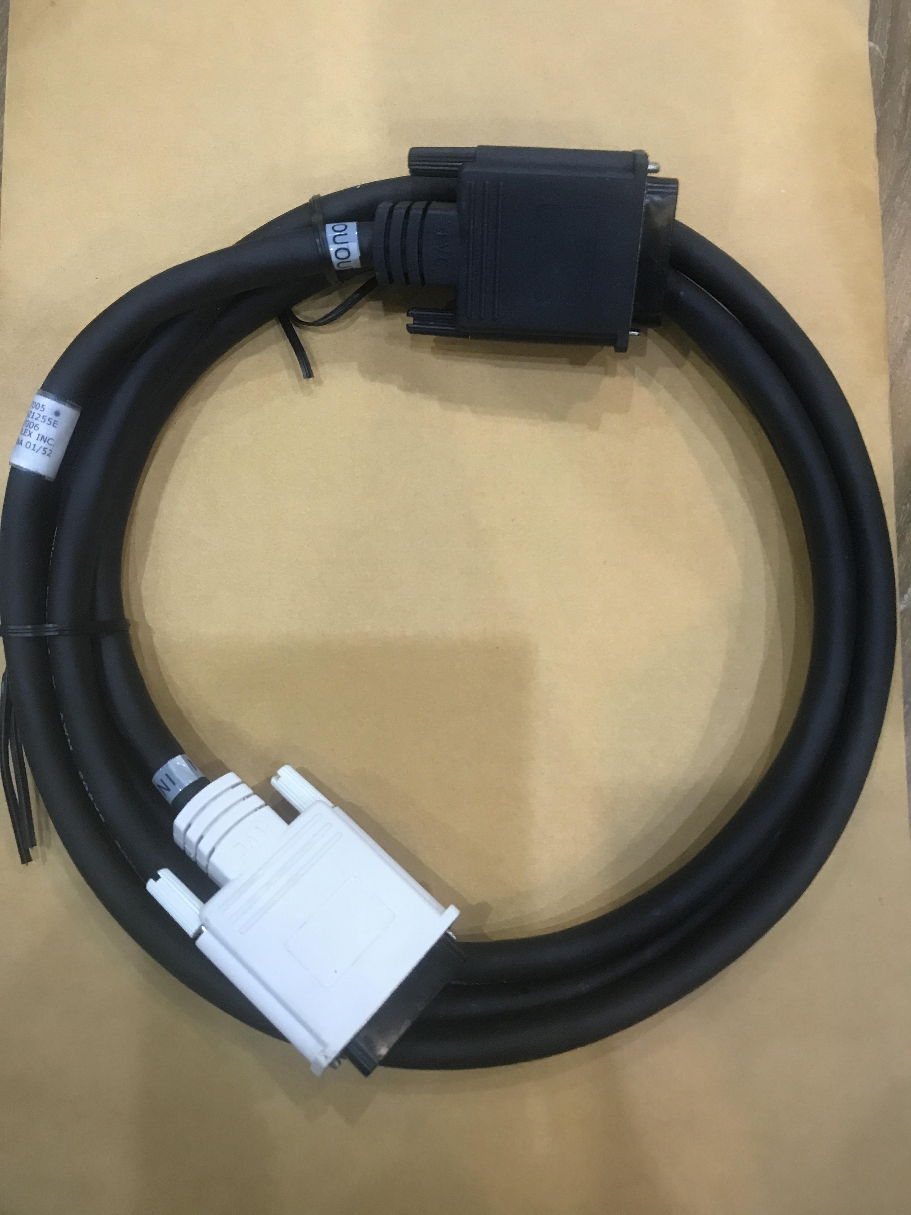 IBM xSeries KVM Chaining Cable 2 meters / 00N7006 / 00N7005 (Used) // สินค้ารับประกัน โดย บริษัท อะไหล่เซิร์ฟเวอร์ จำกัด