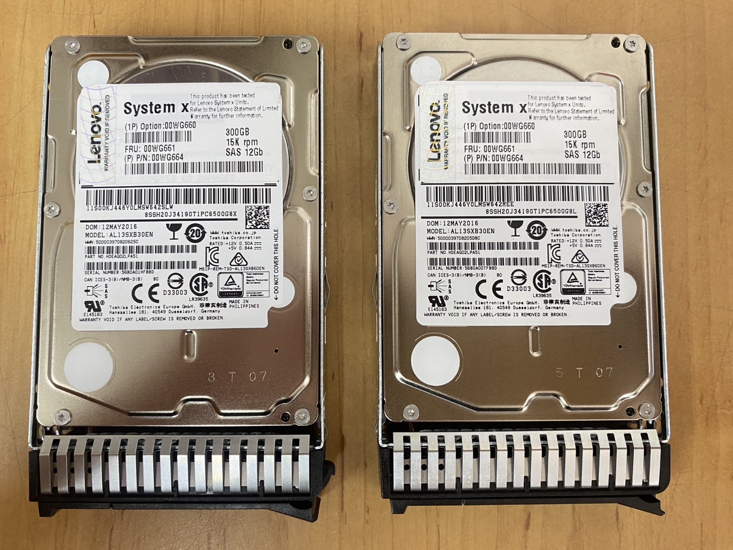 Lenovo 300GB 15K 12G SAS 2.5" SFF Hard Drive // 00WG660 / 00WG661 / 00WG664 (Used) // สินค้ารับประกัน โดย บริษัท อะไหล่เซิร์ฟเวอร์ จำกัด