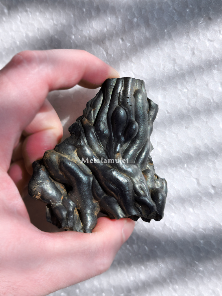 เหล็กไหลย้อย