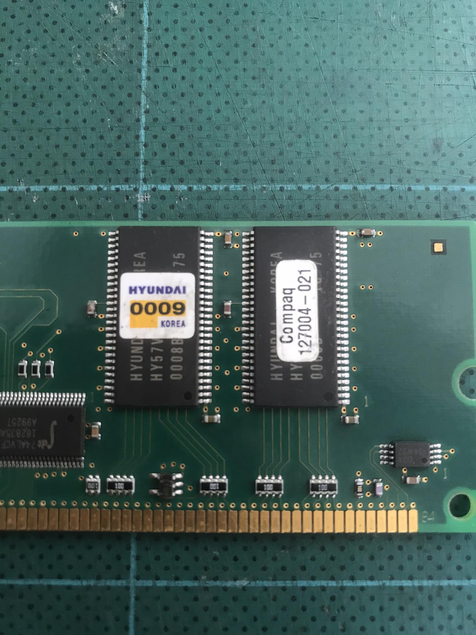 Compaq 64MB 133MHz PC133 ECC Registered CL3 168-Pin DIMM Memory Module / 127004-021 / HYM7V73AC801 // (USED) สินค้ารับประกัน โดย บริษัท อะไหล่เซิร์ฟเวอร์ จำกัด