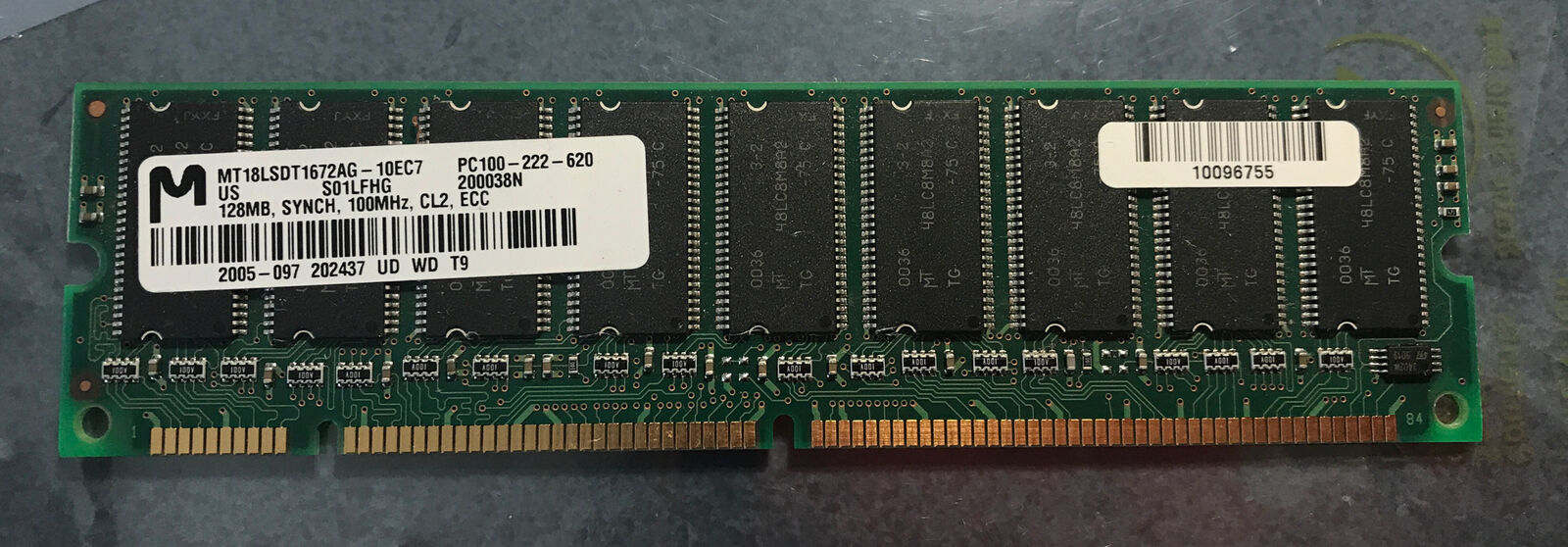 Micron 128MB synch 100MHz CL2 ECC 168 Pin Memory / MT18LSD1672AG-10EC7 // (USED) สินค้ารับประกัน โดย บริษัท อะไหล่เซิร์ฟเวอร์ จำกัด