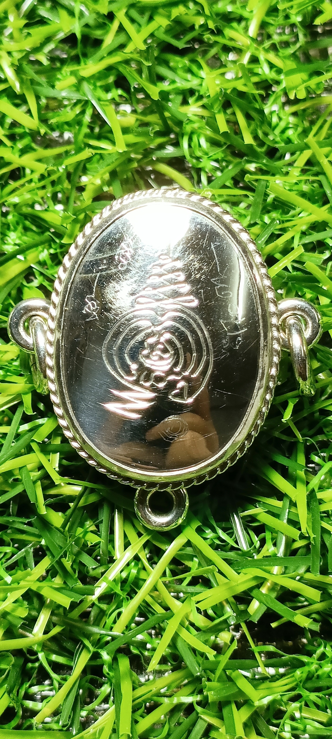 เบี้ยแก้เลี่ยมเงินลงยาเขียว 3 ห่วง หลวงปู่เจือ วัดกลางบางแก้ว จ.นครปฐม พร้อมจาร