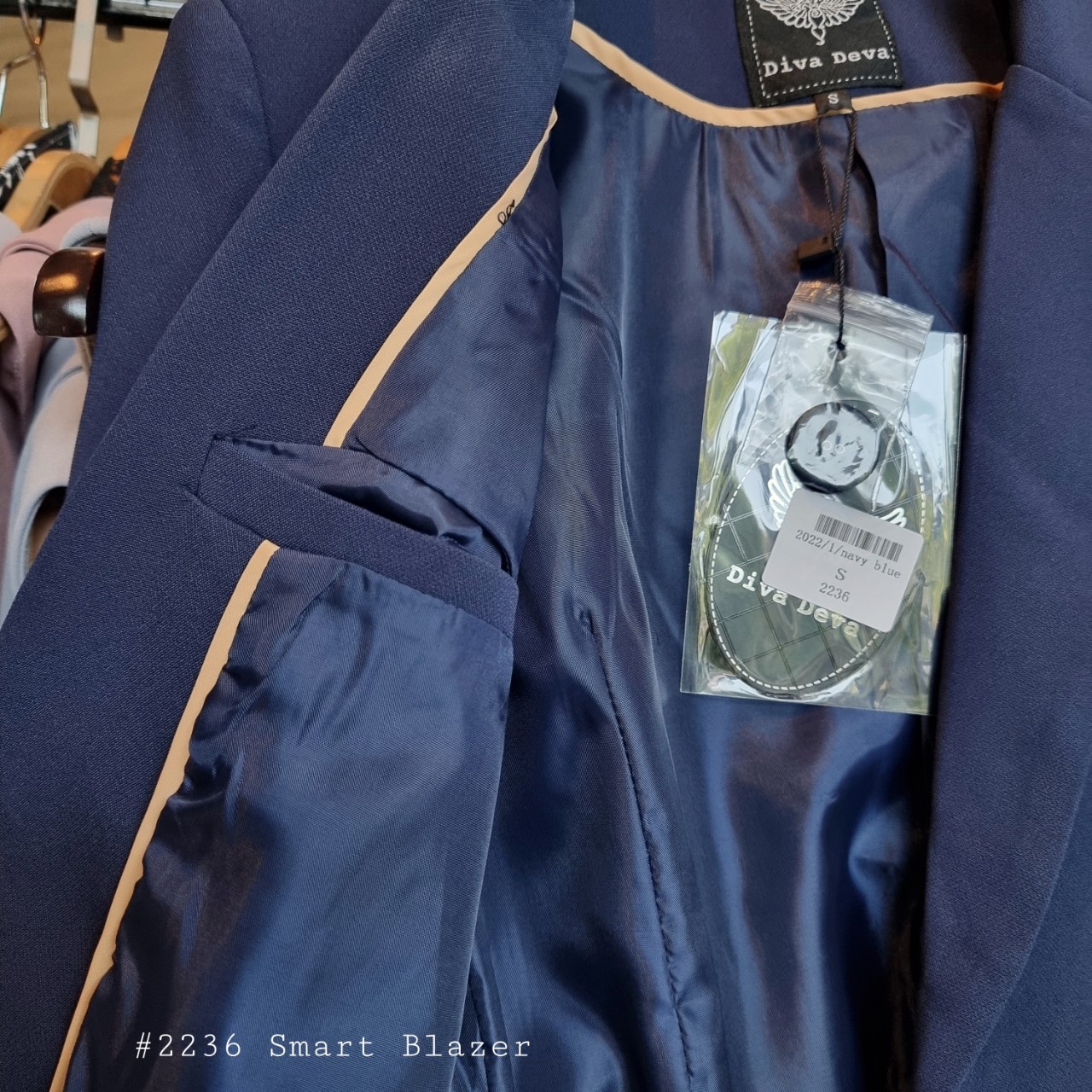 เสื้อสูทผู้หญิงสีน้ำตาล แดงสด กรม Smart #2236(ไม่รวมกางเกง)