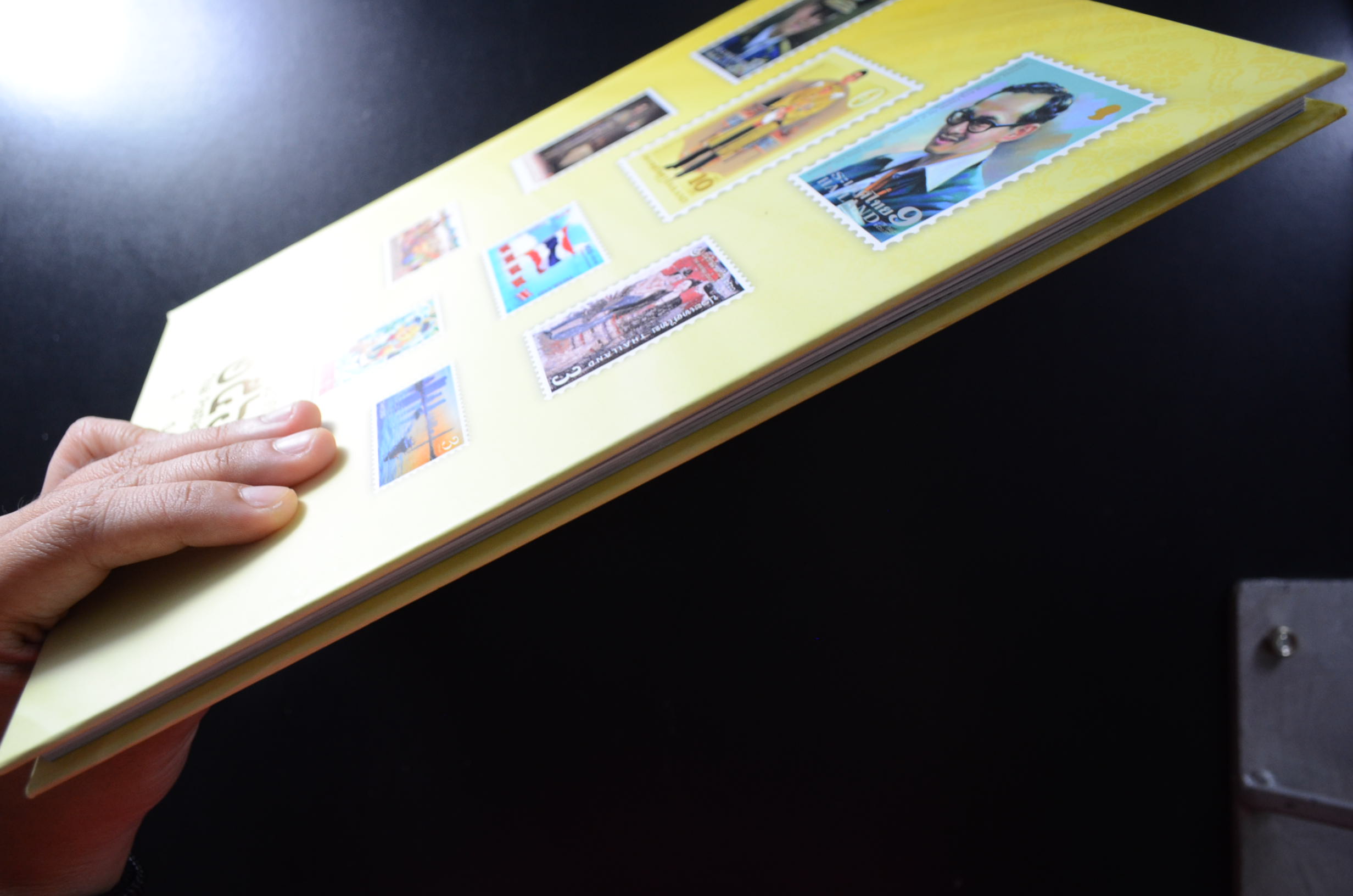 สมุดราไปรษณียากรประจำปี 2560