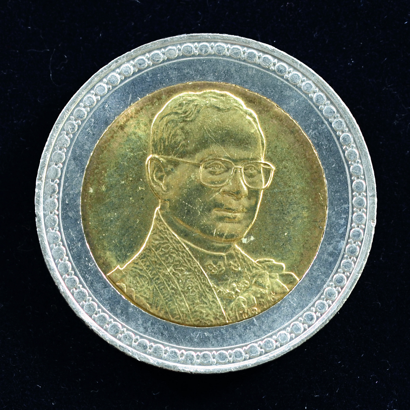 เหรียญ10บาท(สองสี) 60 ปี พระราชพิธีฉลองสิริราชสมบัติครบ พระบาทสมเด็จพระเจ้าอยู่หัว