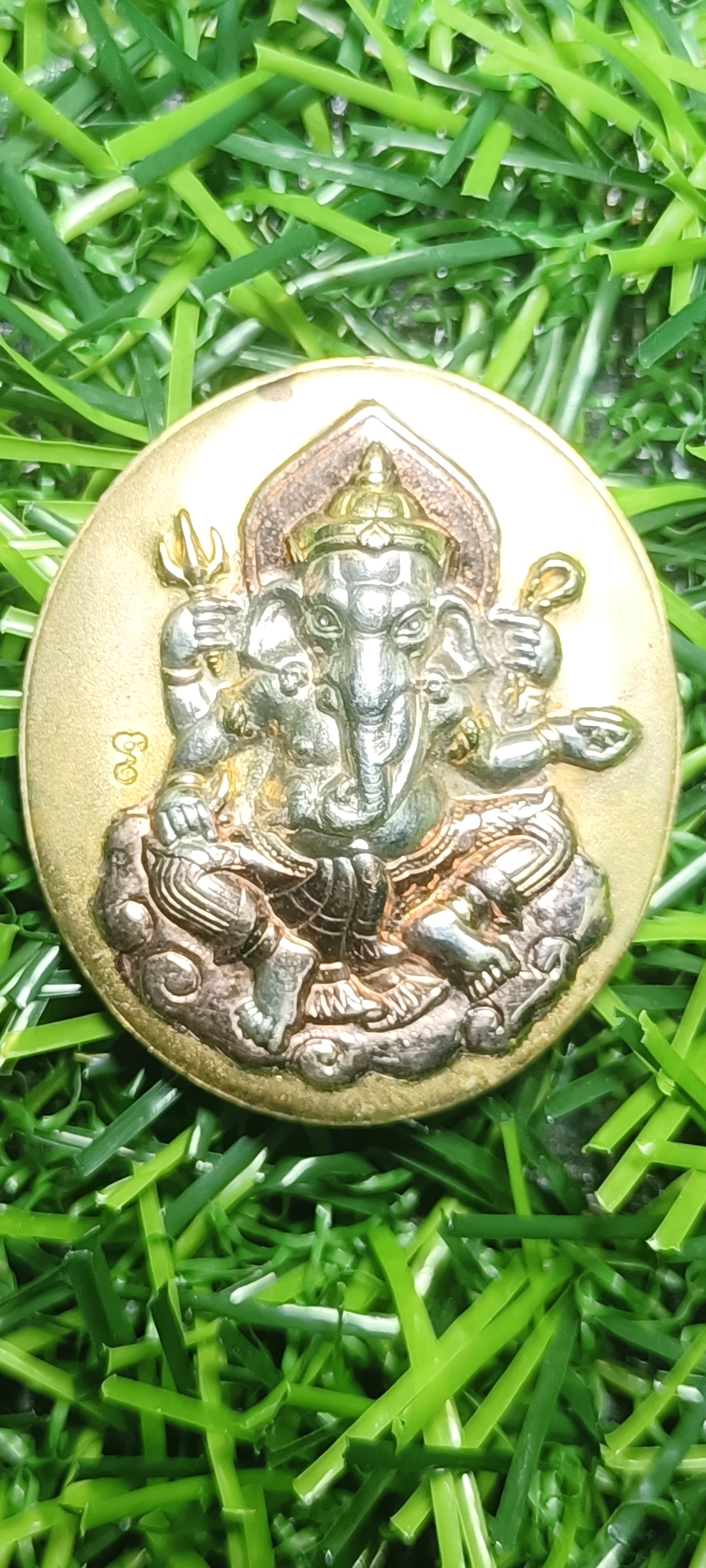 เหรียญพระพิฆเนศวร หลังฤาษีพ่อแก่สิทธิโคดมบรมครู ปี 2544 หลวงพ่อพูล อตฺตรกฺโข วัดไผ่ล้อม จ.นครปฐม พิธีพุทธาภิเษก 12 สิงหาคม 2544