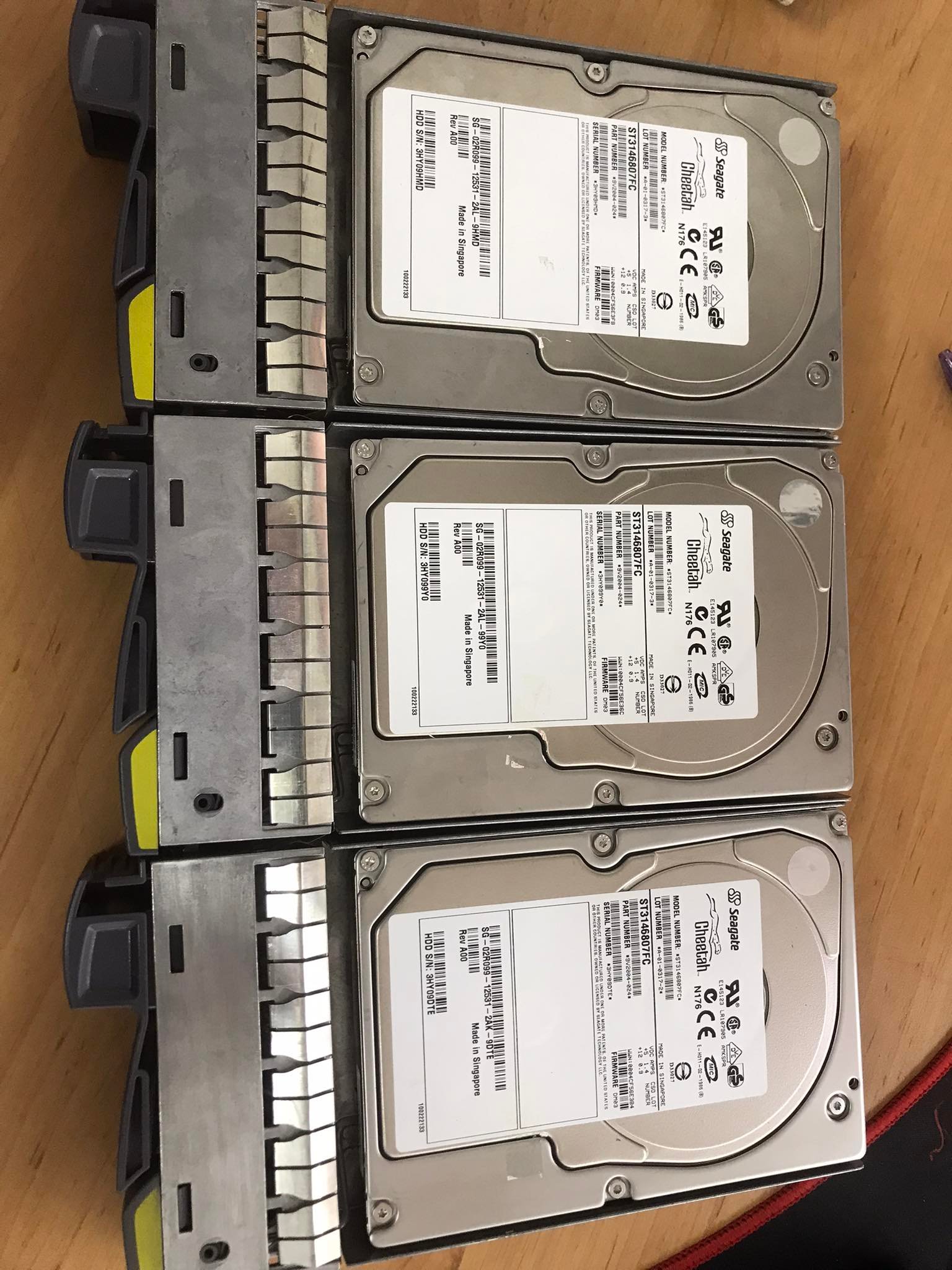 Seagate Cheetah 146GB HDD 10K 2Gbps FC-AL Fibre Hard Drive // 02R099 / ST3146807FC / Tray 108-00081 (Used) // สินค้ารับประกัน โดย บริษัท อะไหล่เซิร์ฟเวอร์ จำกัด