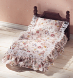 ซิลวาเนียน เตียงลายลูกไม้ Sylvanian Families Classic Antique Bed