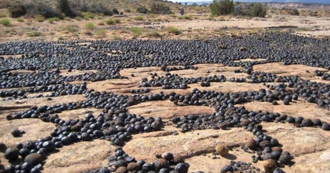 หินโมคิว ( หินทรายเหล็ก )