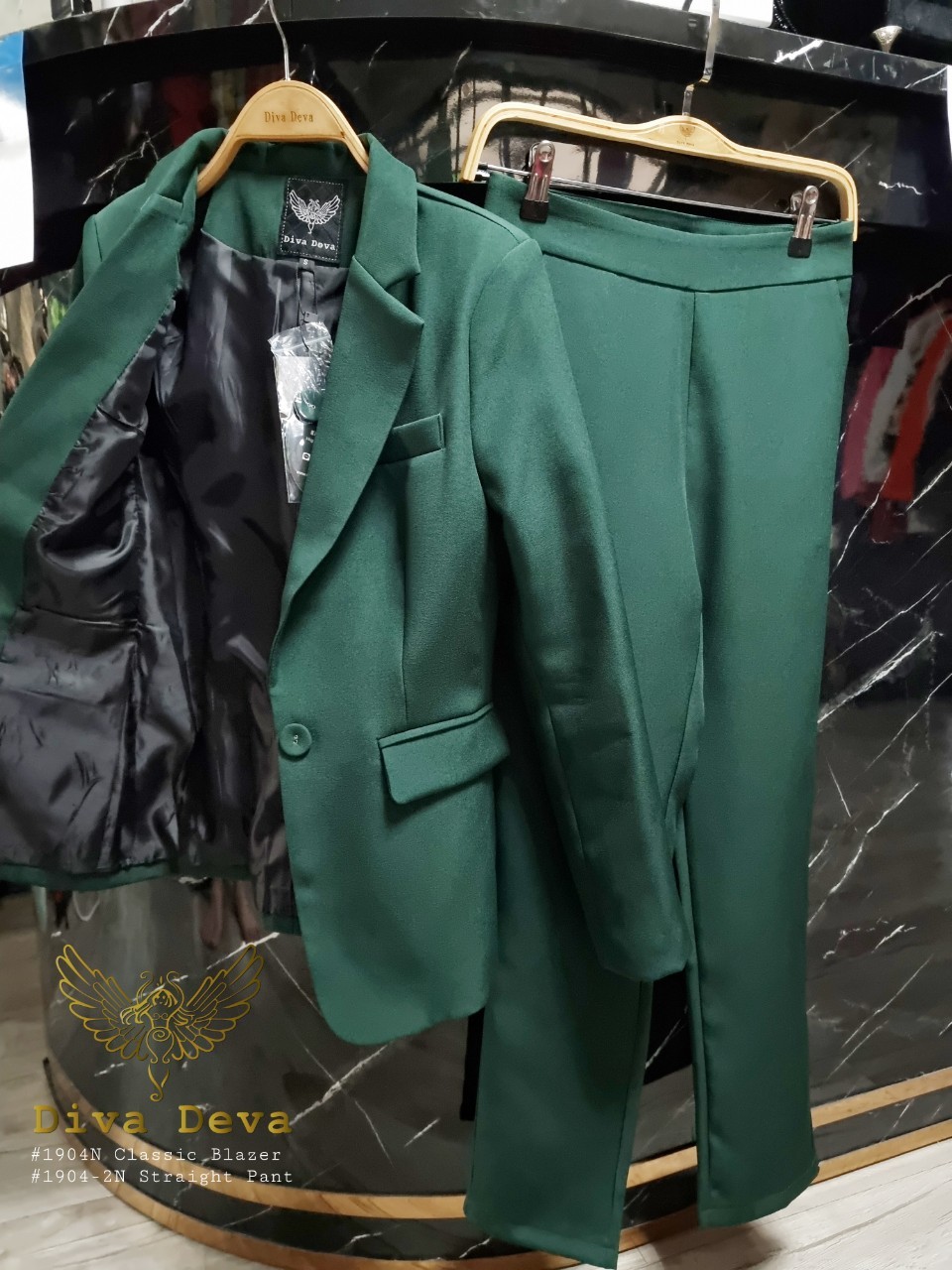 No.1904-2 กางเกงขากระบอกเล็ก เขียวNEW (ไม่รวมเสื้อสูท)