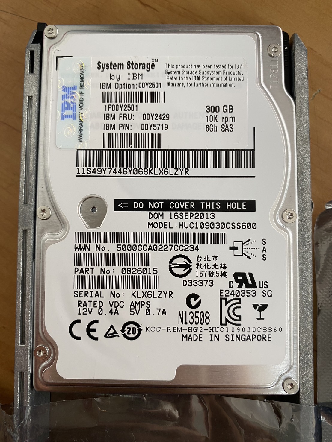 IBM 300GB 10K 6G SAS 2.5" RPM 2072-ACLJ V3700 Storwize HDD // 00Y2429 / 00Y2501 / 00Y5719 / HUC109030CSS600 / 9WE066-039 (Used) // สินค้ารับประกัน โดย บริษัท อะไหล่เซิร์ฟเวอร์ จำกัด