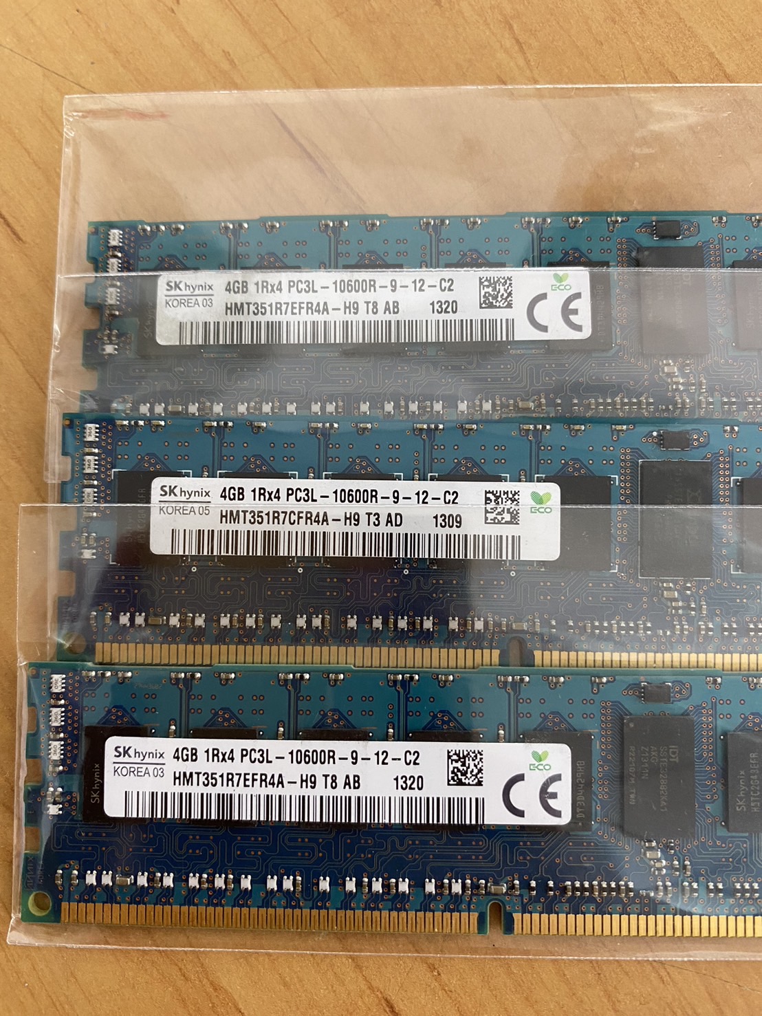 Samsung / SK Hynix 4GB (1Rx4) PC3L-10600R Server Memory // M393B5270CH0-YH9 / HMT351R7EFR4A-H9 (Used) สินค้ารับประกัน โดย บริษัท อะไหล่เซิร์ฟเวอร์ จำกัด