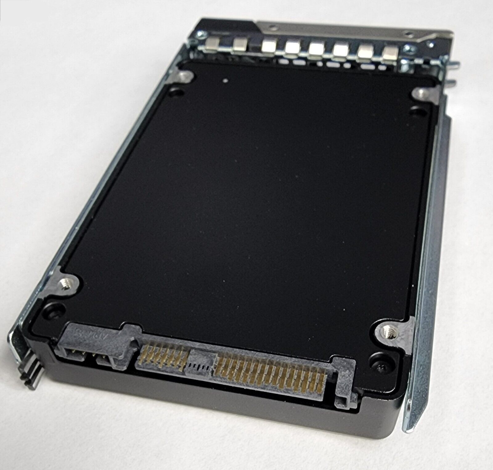 Dell 1.92TB SAS 12G 2.5" EMC // 03F15R / MZILT1T9HAJQ0D4 / MZ-ILT1T9A // Enterprise Solid State Drive SSD F0VFY R640 R740 R630 R730 R620 R720R530 R520 R440 R430 R420 (Used) // สินค้ารับประกัน โดย บริษัท อะไหล่เซิร์ฟเวอร์ จำกัด