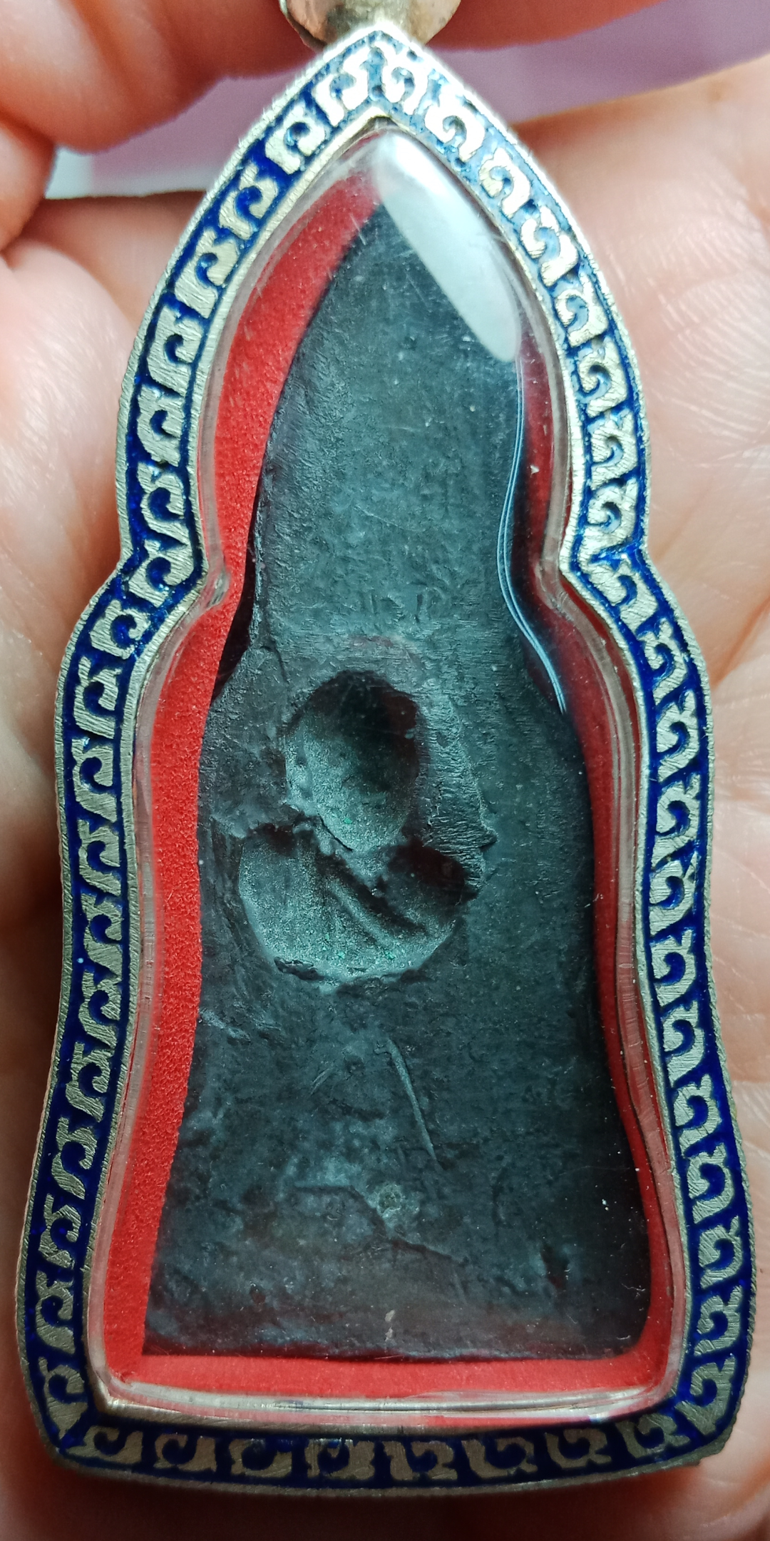 พระหูยาน หลวงพ่อชำนาญ วัดบางกุฏีทอง เนื้อชินผสมชนวนพระกรุเก่า