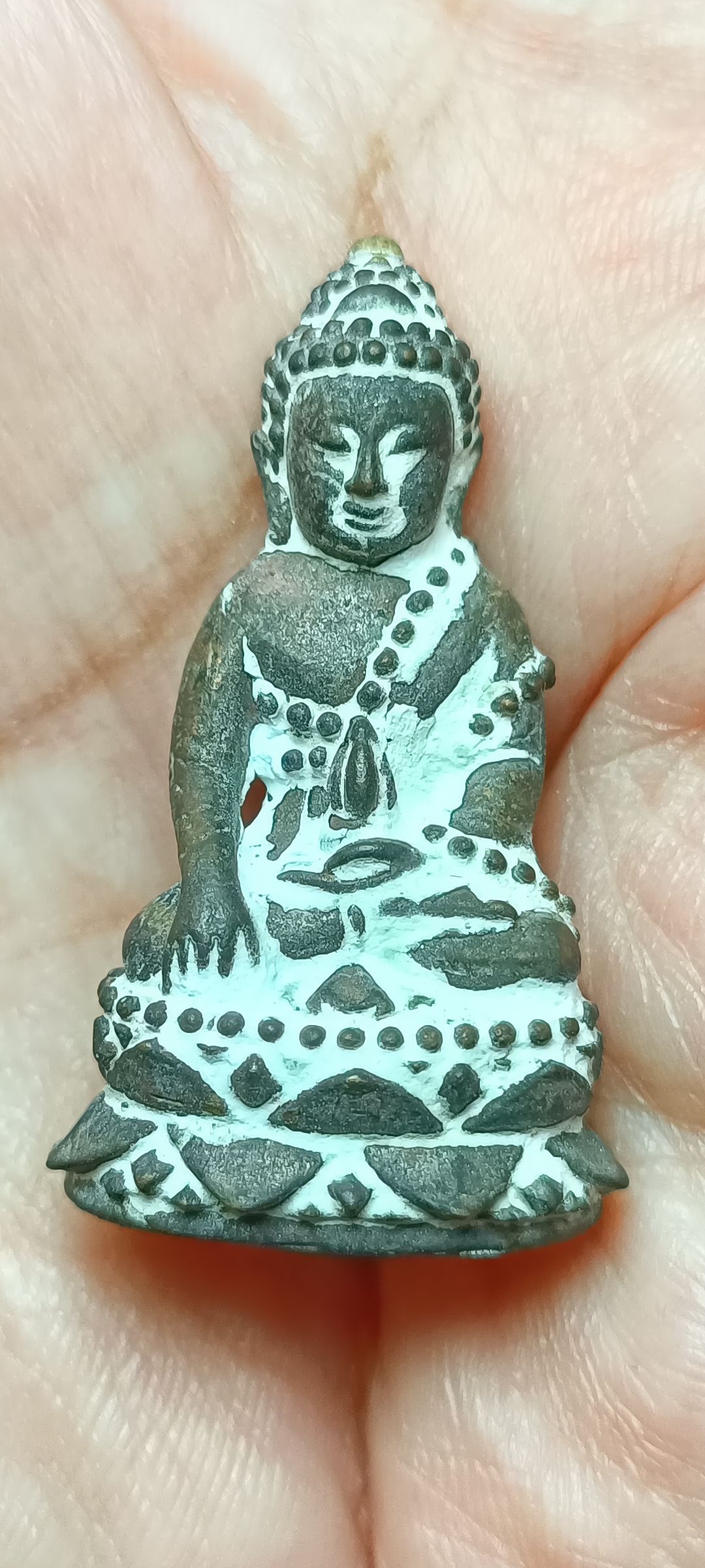 พระกริ่งบารมี รุ่น พุทธสิริมงคล สมเด็จญาณสัวร ทรงประทานนาม - มวลสาร วัดบวรนิเวสวรวิหาร ปี 52