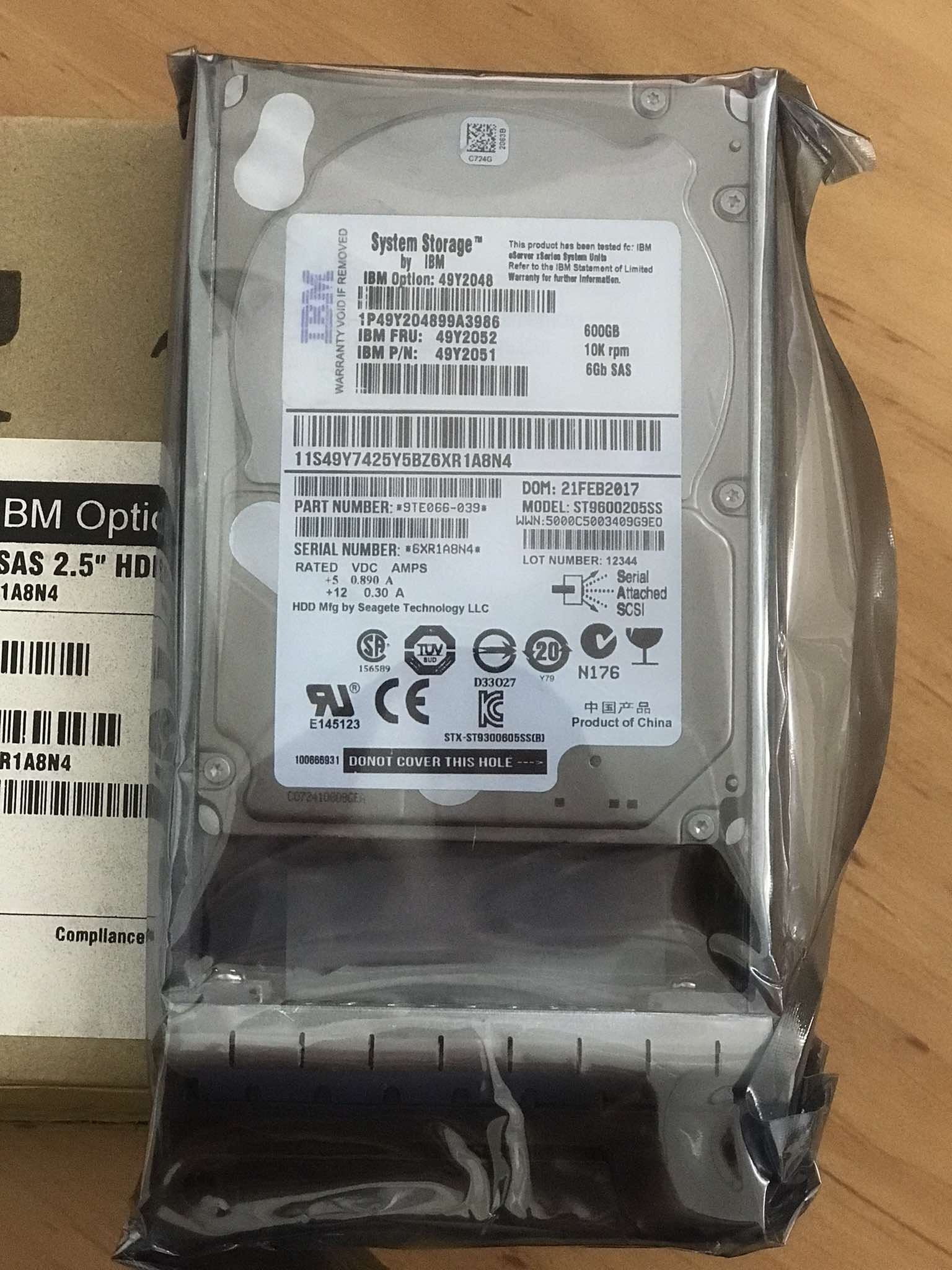 ( New Inbox ) IBM 600GB 10K 6G SAS 2.5in ENT HDD W/Tray // 49Y2052, 49Y2048, 49Y2051, ST9600205SS, 9TE066-039 สินค้ารับประกัน โดย บริษัท อะไหล่เซิร์ฟเวอร์ จำกัด